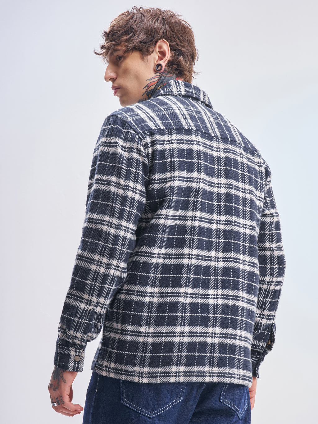 Highlander Men Navy Blue Checked Relaxed Fit Casual Shirt - Navy Blue - Image 3