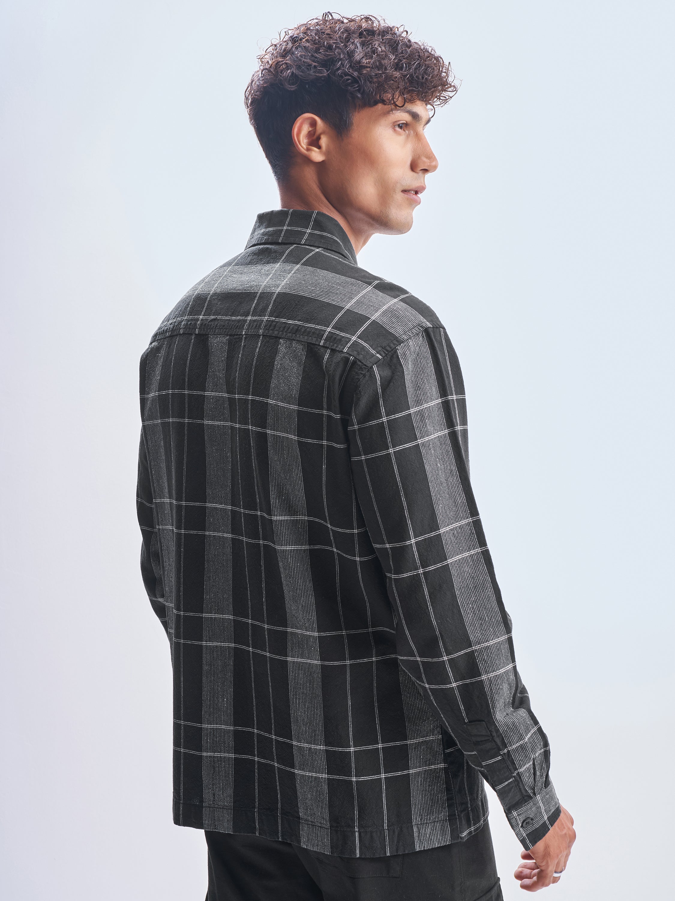 Highlander Men Black Checked Oversized Fit Casual Shirt - Black - Image 3
