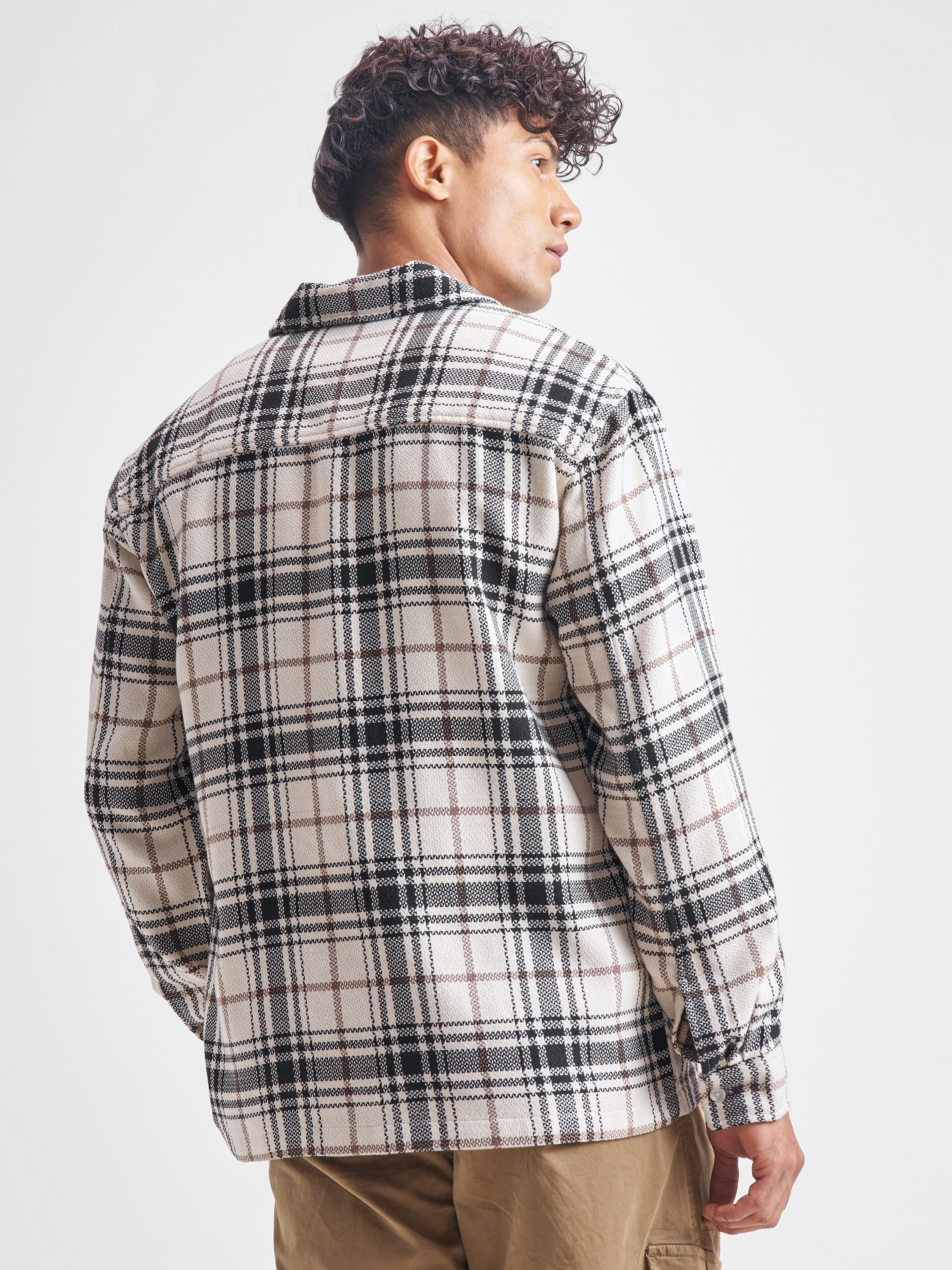 Highlander Men White Checked Relaxed Fit Casual Shirt - White - Image 3