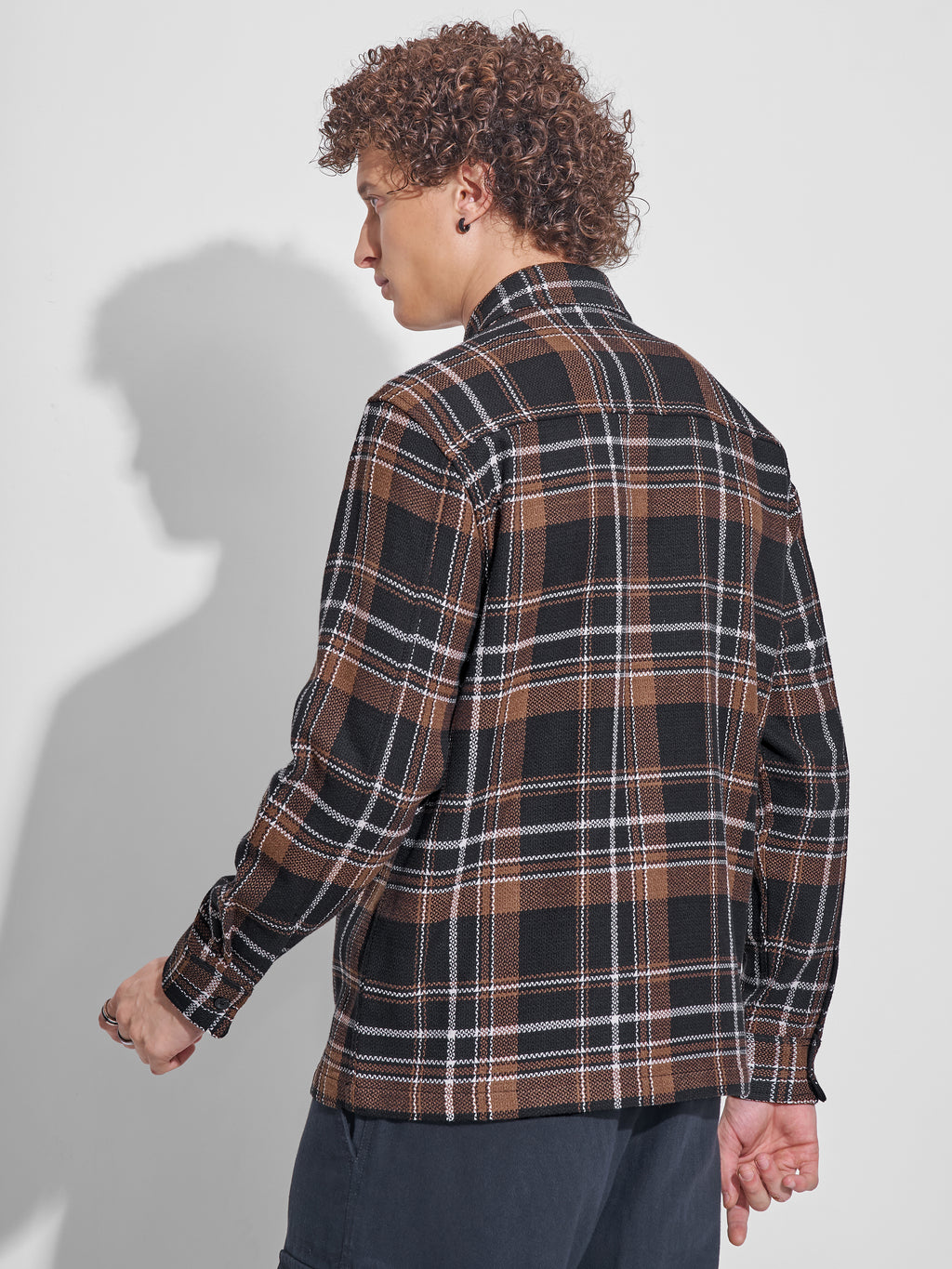 Highlander Men Black Checked Relaxed Fit Casual Shirt - Black - Image 3