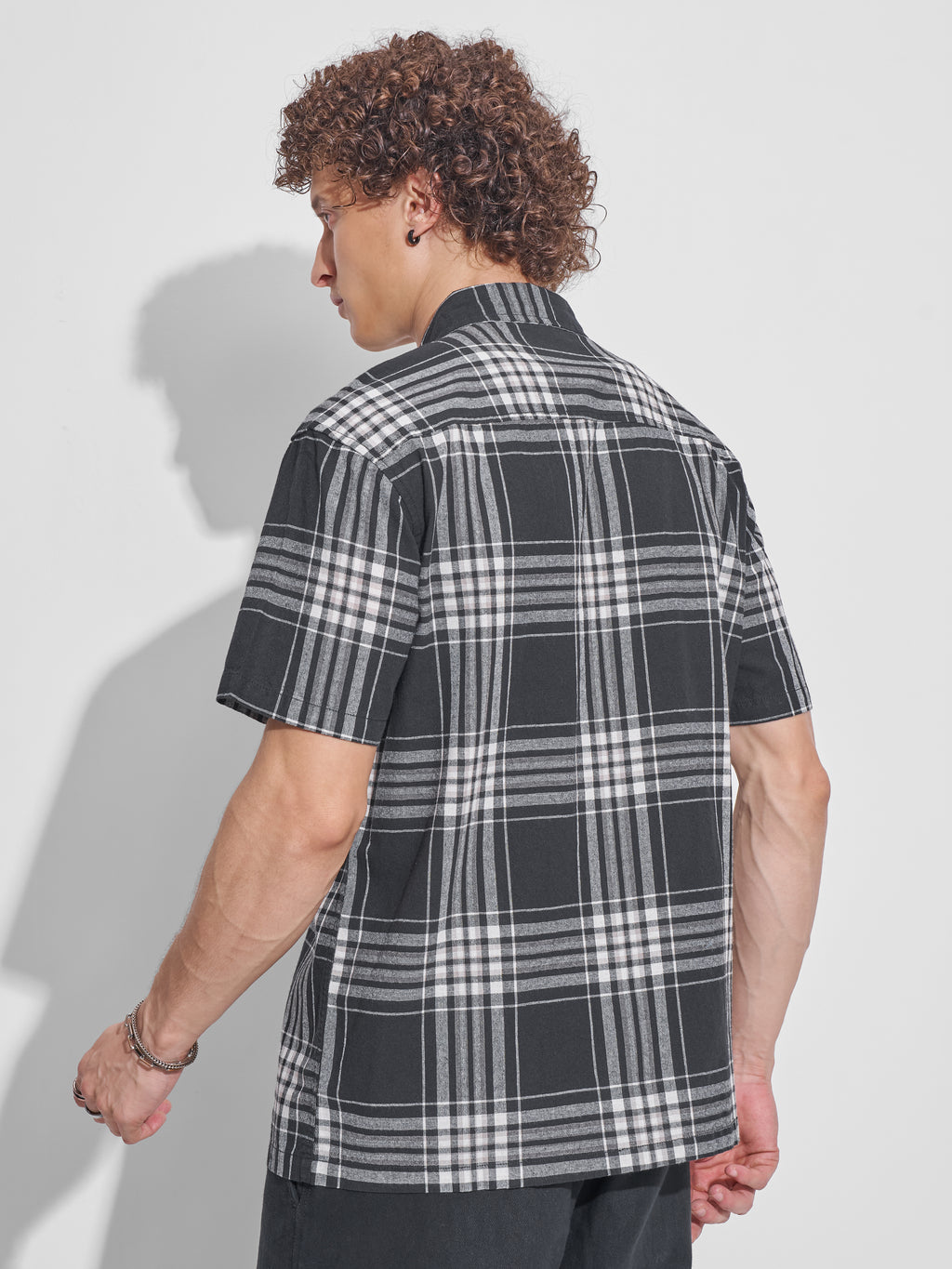 Highlander Men Black Checked Relaxed Fit Casual Shirt - Black - Image 3