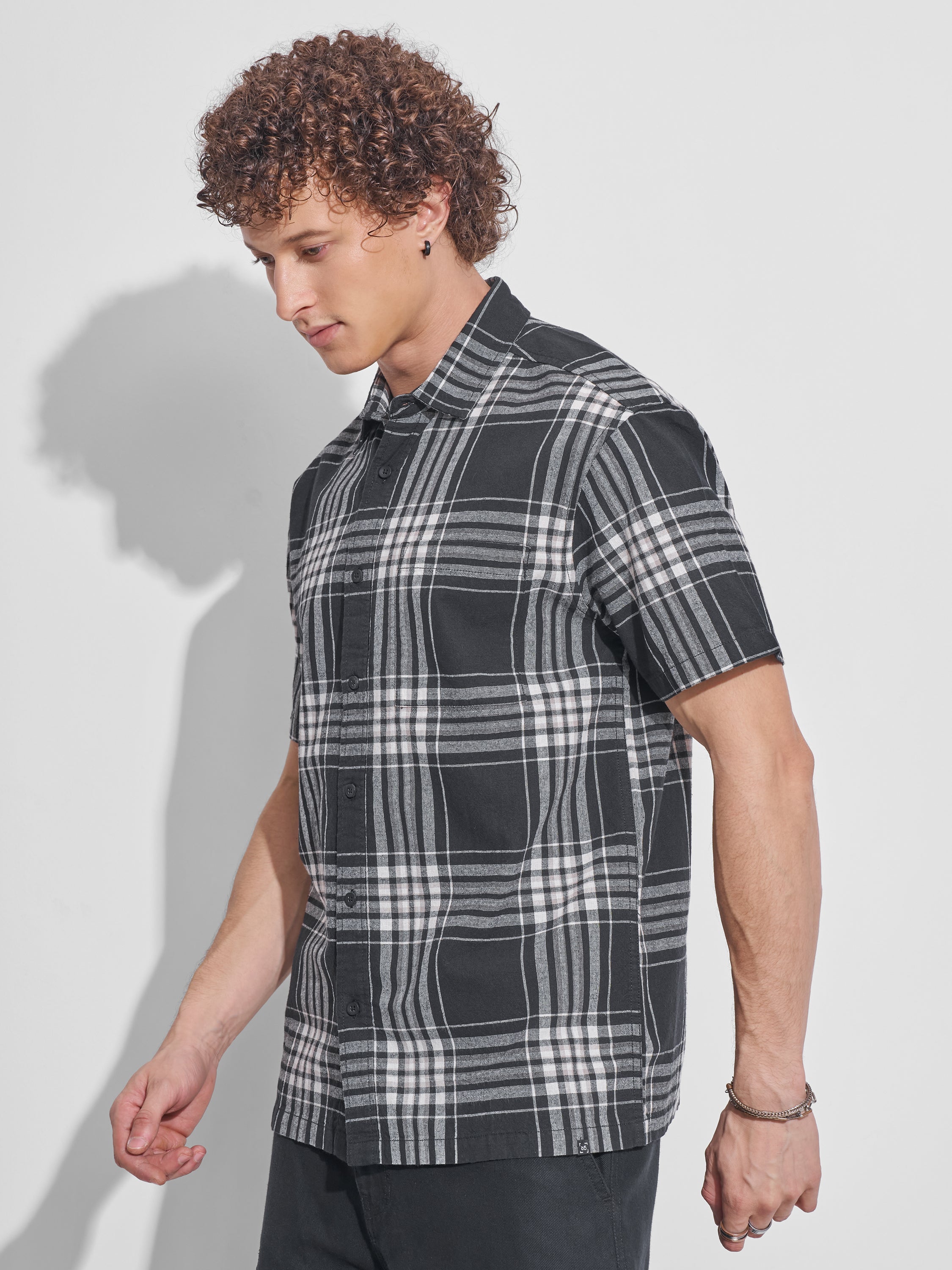 Highlander Men Black Checked Relaxed Fit Casual Shirt - Black - Image 4