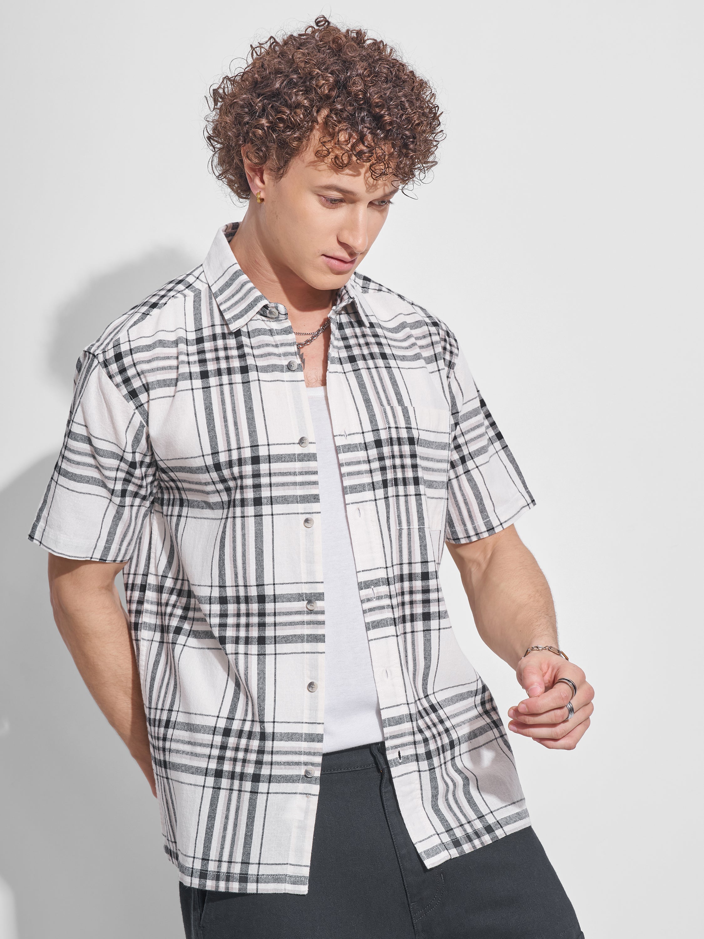 Highlander Men Off White Checked Relaxed Fit Casual Shirt - Off White - Image 6