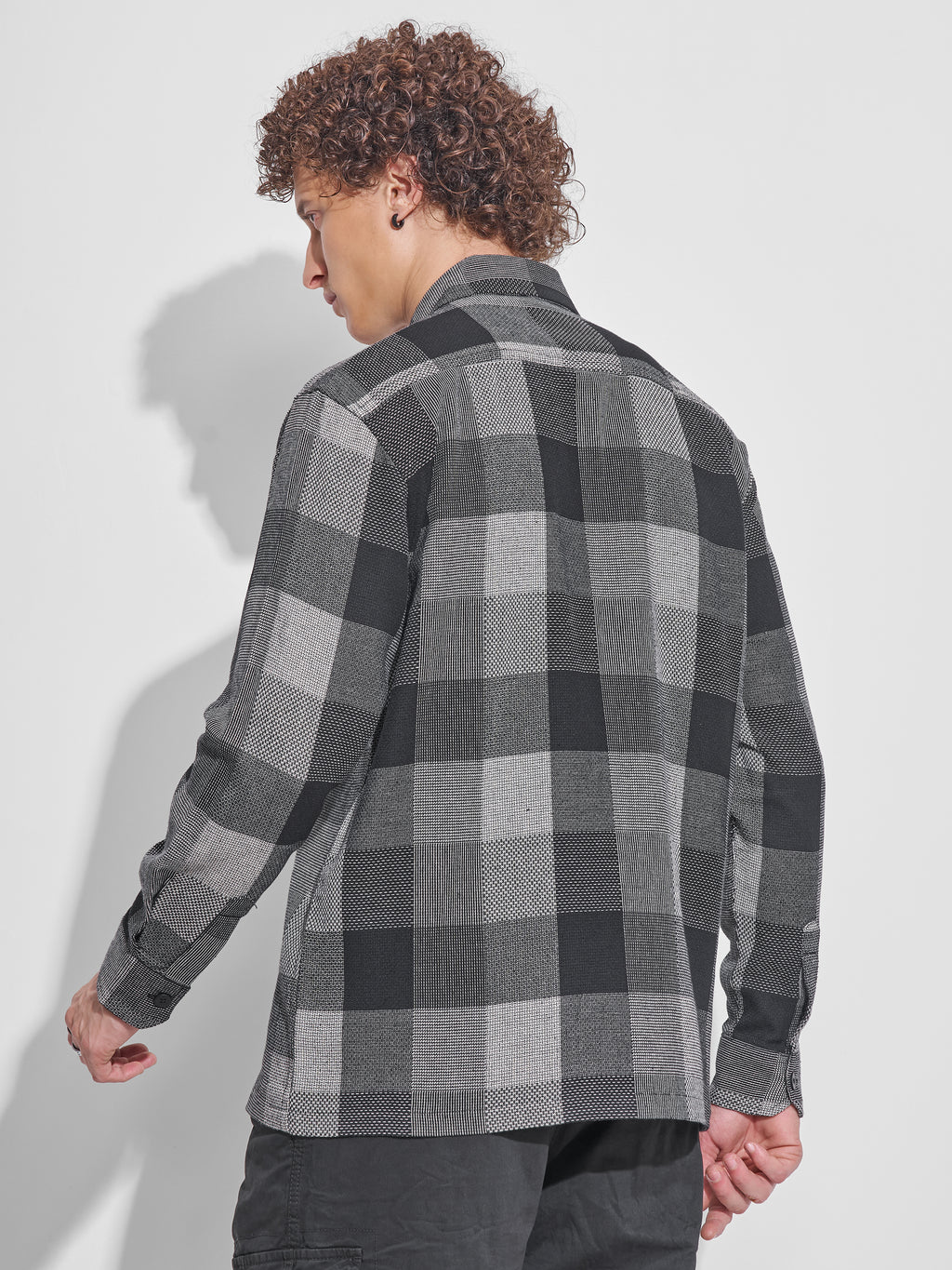 Highlander Men Grey Checked Oversized Fit Casual Shirt - Grey - Image 3