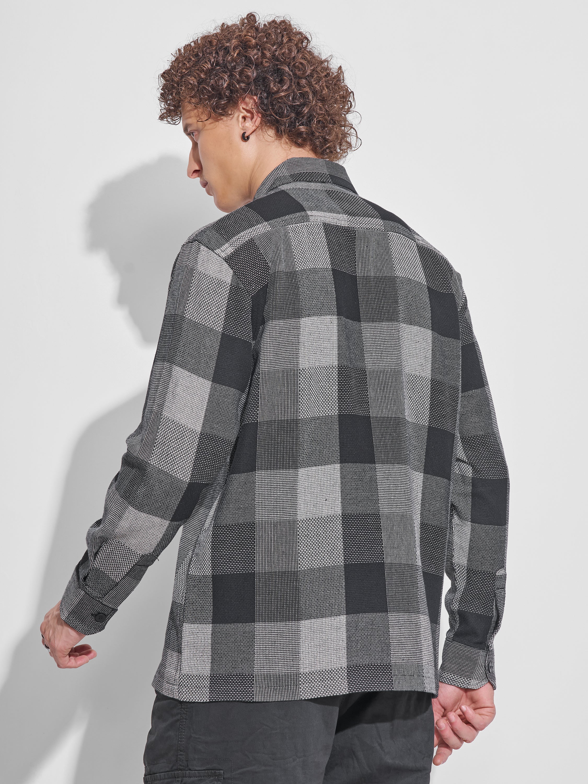 Highlander Men Grey Checked Oversized Fit Casual Shirt - Grey - Image 3