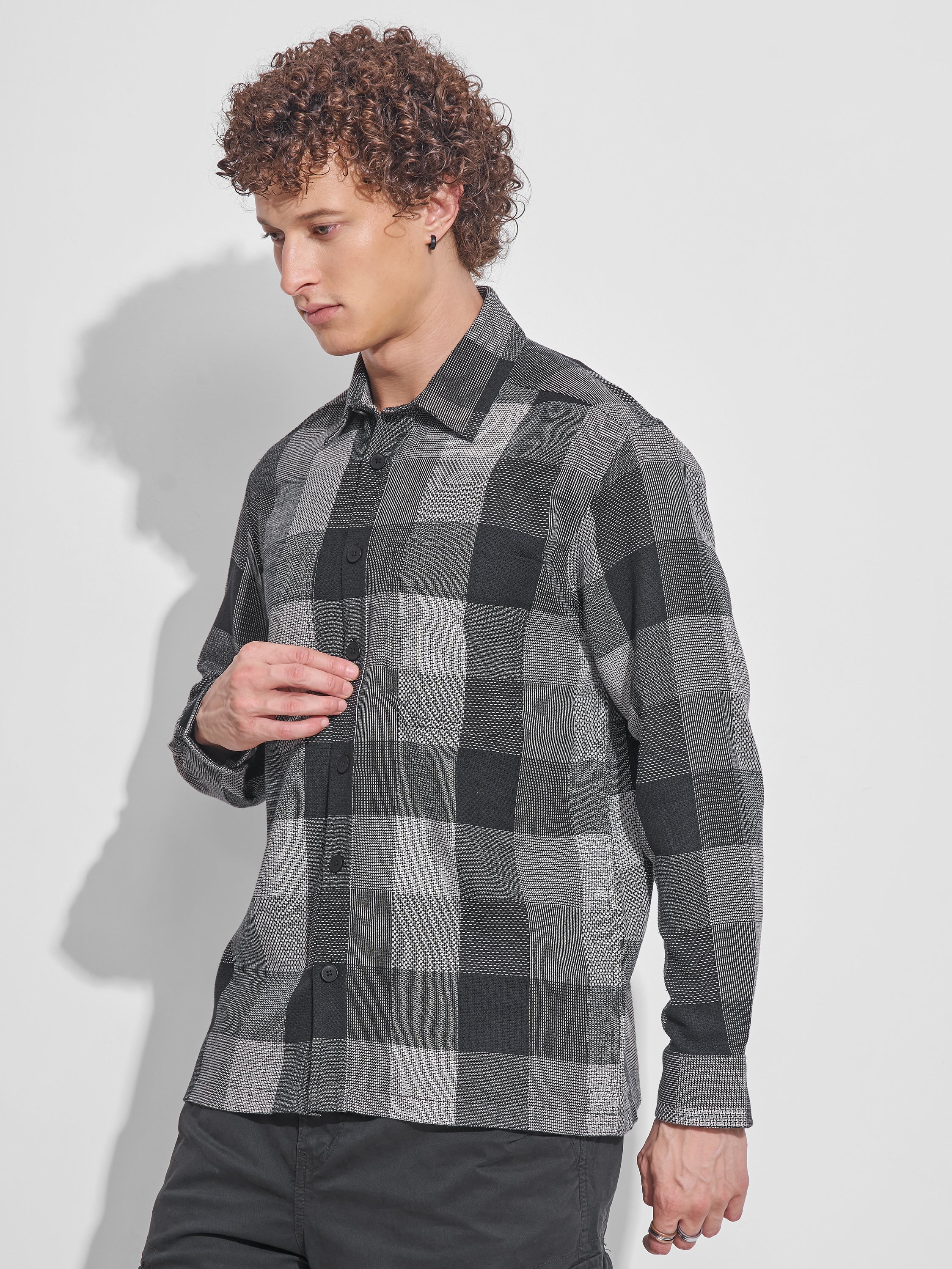Highlander Men Grey Checked Oversized Fit Casual Shirt - Grey - Image 4