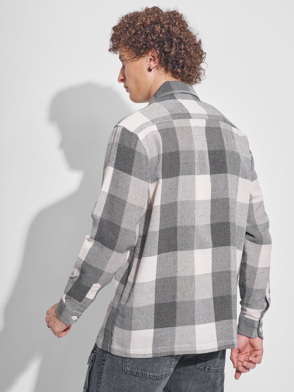 Highlander Men Grey Checked Oversized Fit Casual Shirt - Grey - Image 3