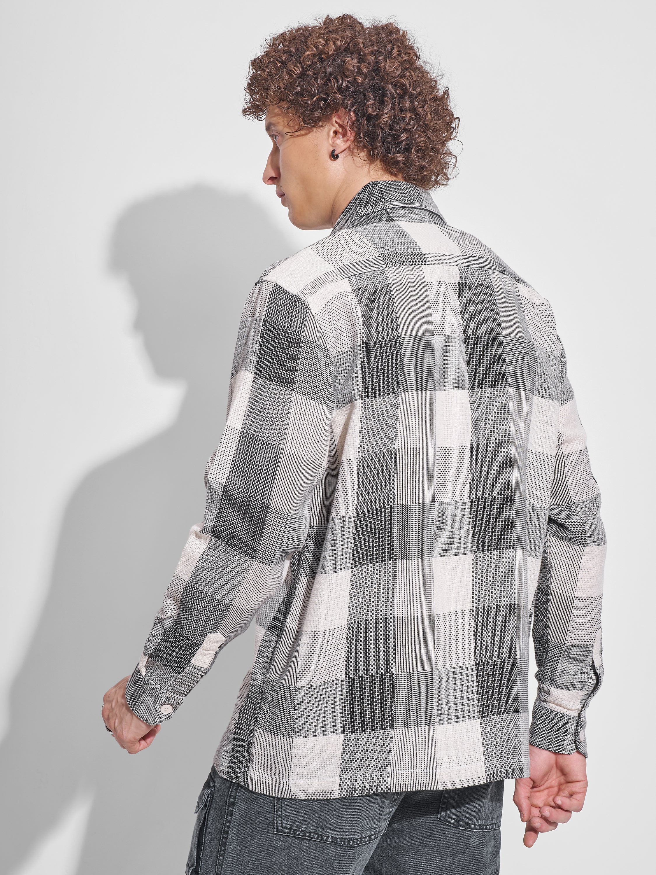 Highlander Men Grey Checked Oversized Fit Casual Shirt - Grey - Image 3