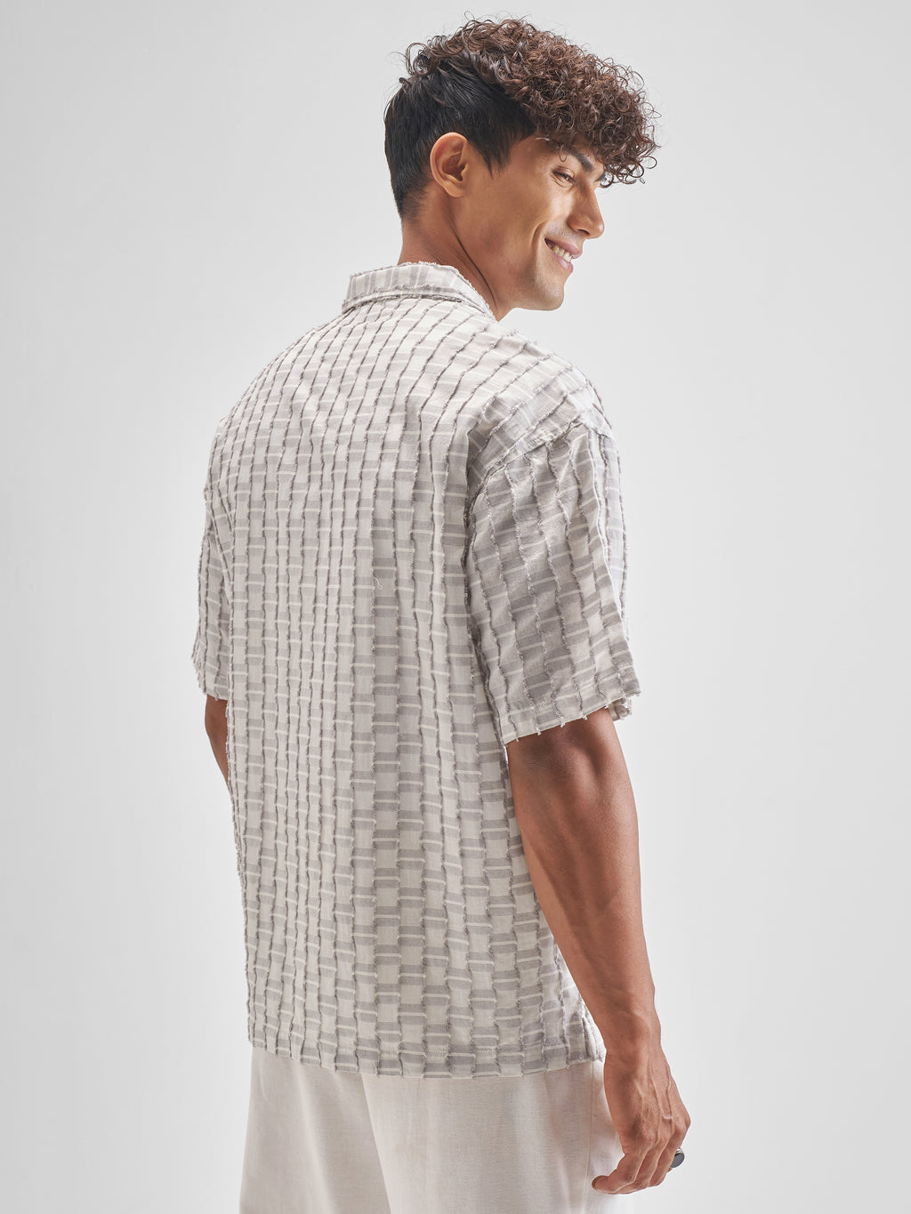 Highlander Men Grey Self Design Oversized Fit Casual Shirt - Grey - Image 3