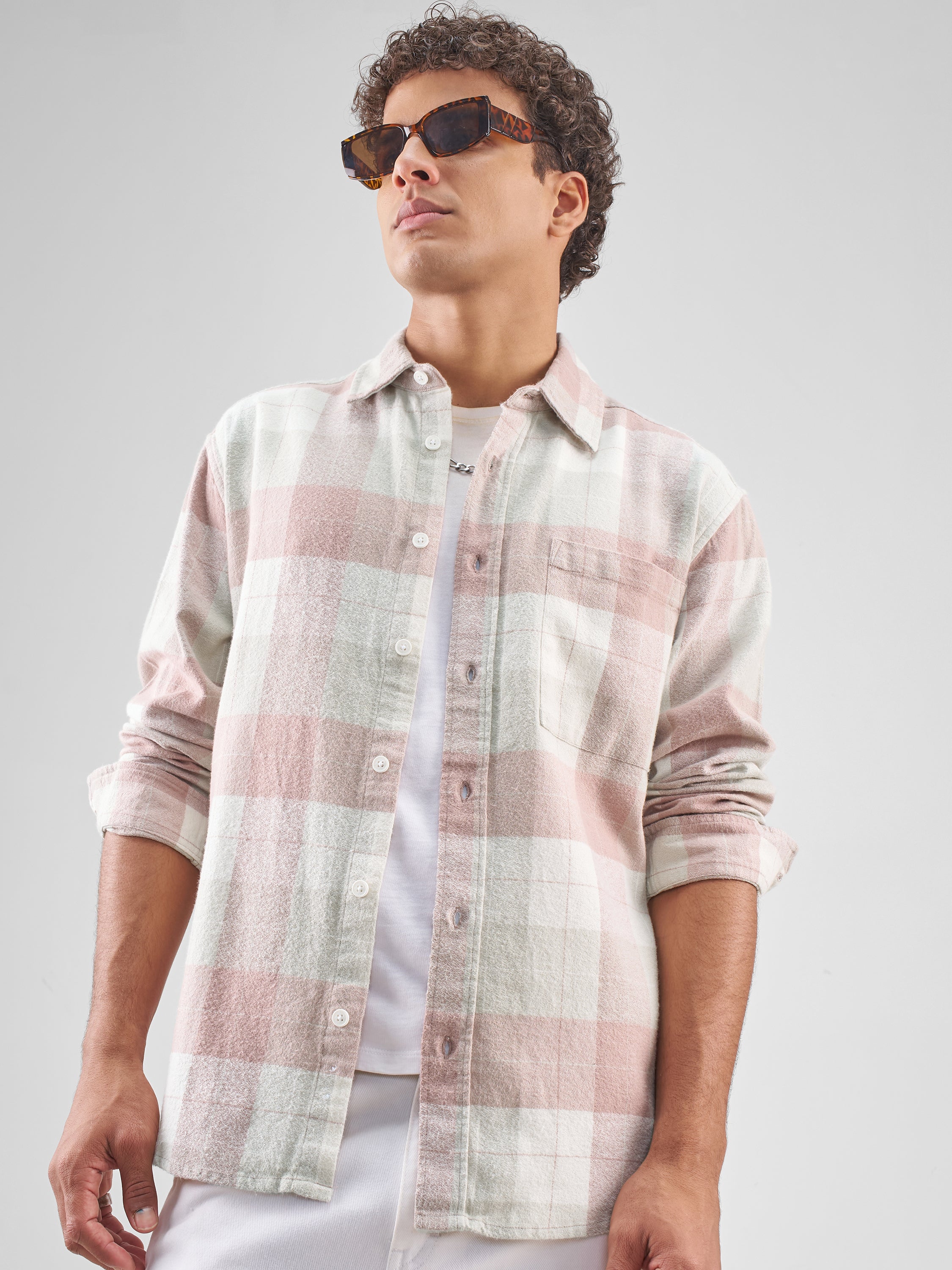 Highlander Men Pink Checked Relaxed Fit Casual Shirt - Pink - Image 1