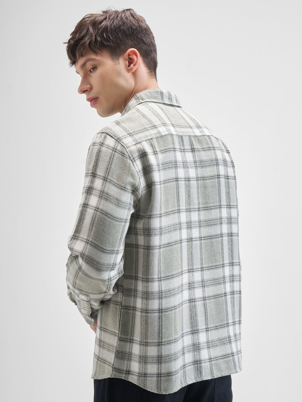 Highlander Men Green Checked Oversized Fit Casual Shirt - Green - Image 3
