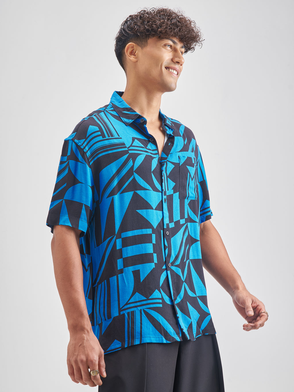 Highlander Men Blue Blue Printed Oversized Fit Casual Shirt - Blue - Image 6