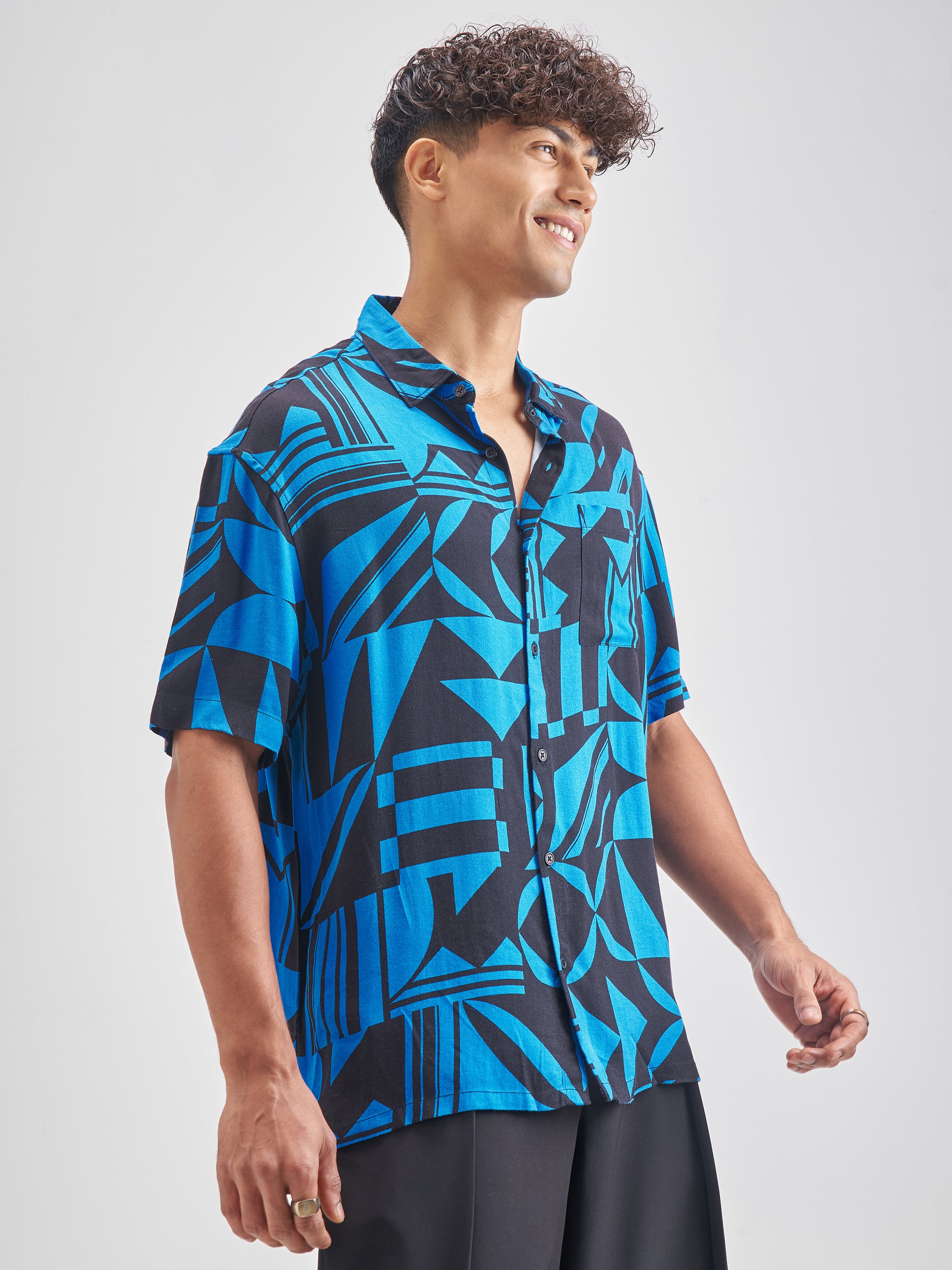 Highlander Men Blue Blue Printed Oversized Fit Casual Shirt - Blue - Image 6
