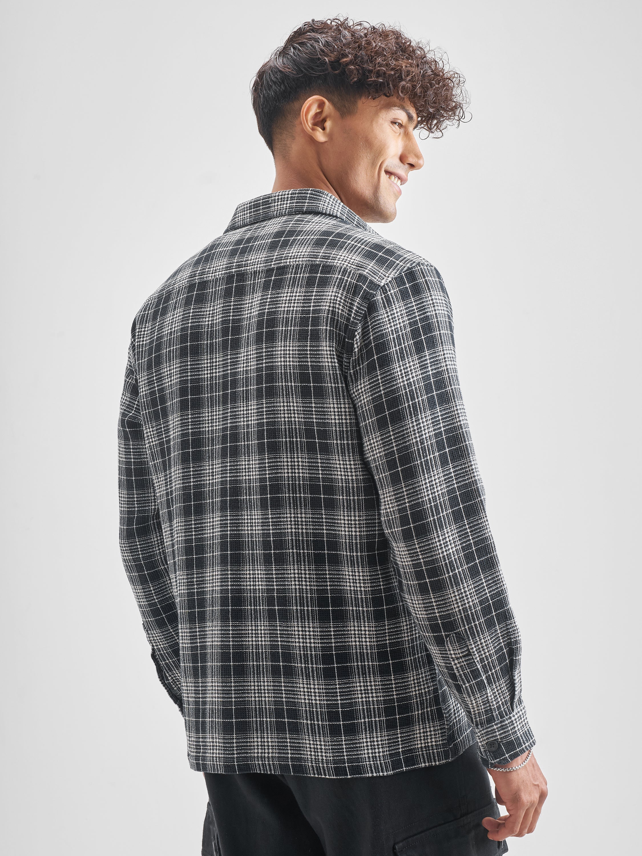 Highlander Men Checked Oversized Fit Casual Shirt - Black - Image 3