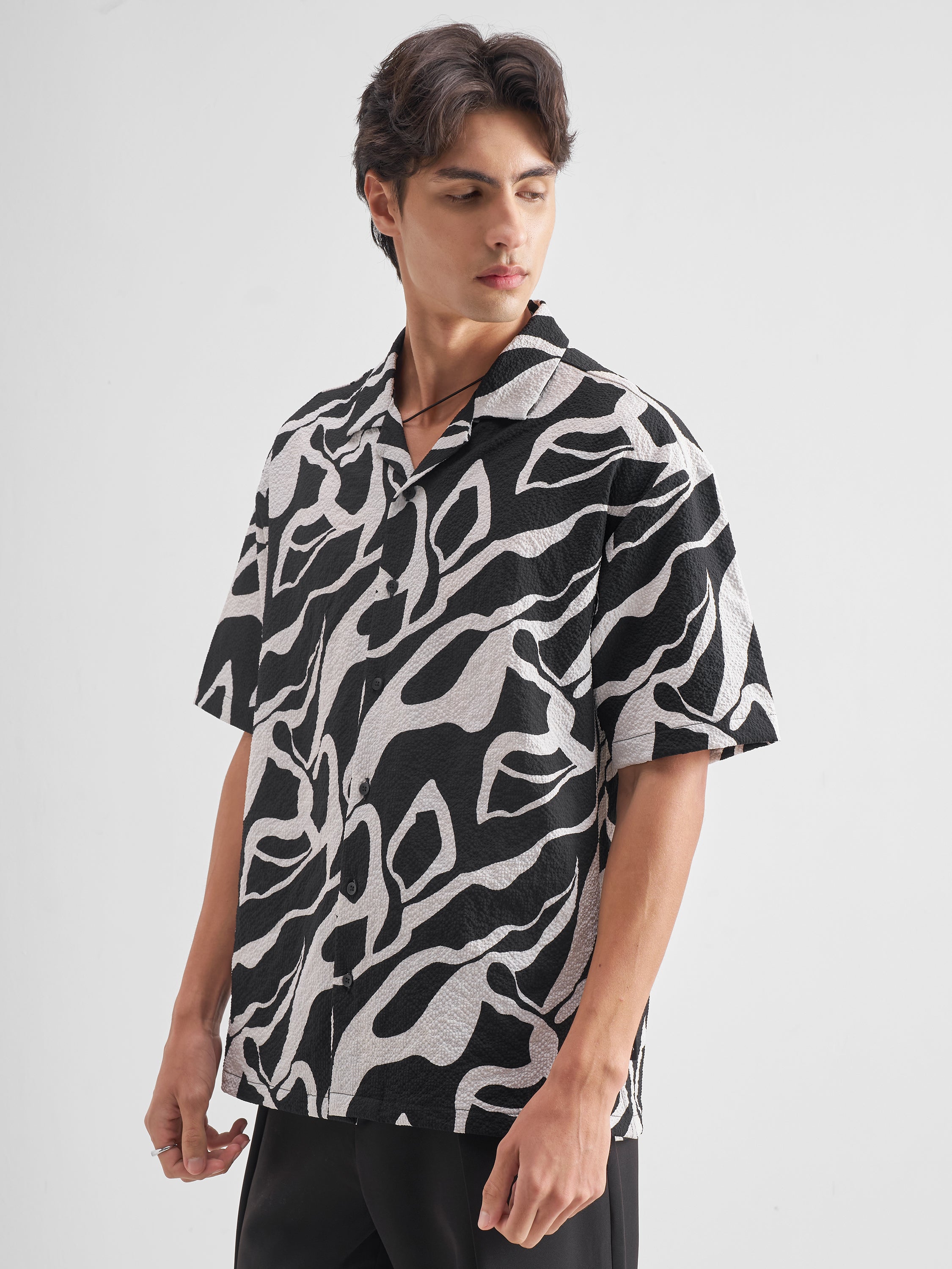 Highlander Men Black Printed Oversized Fit Casual Shirt - Black - Image 4