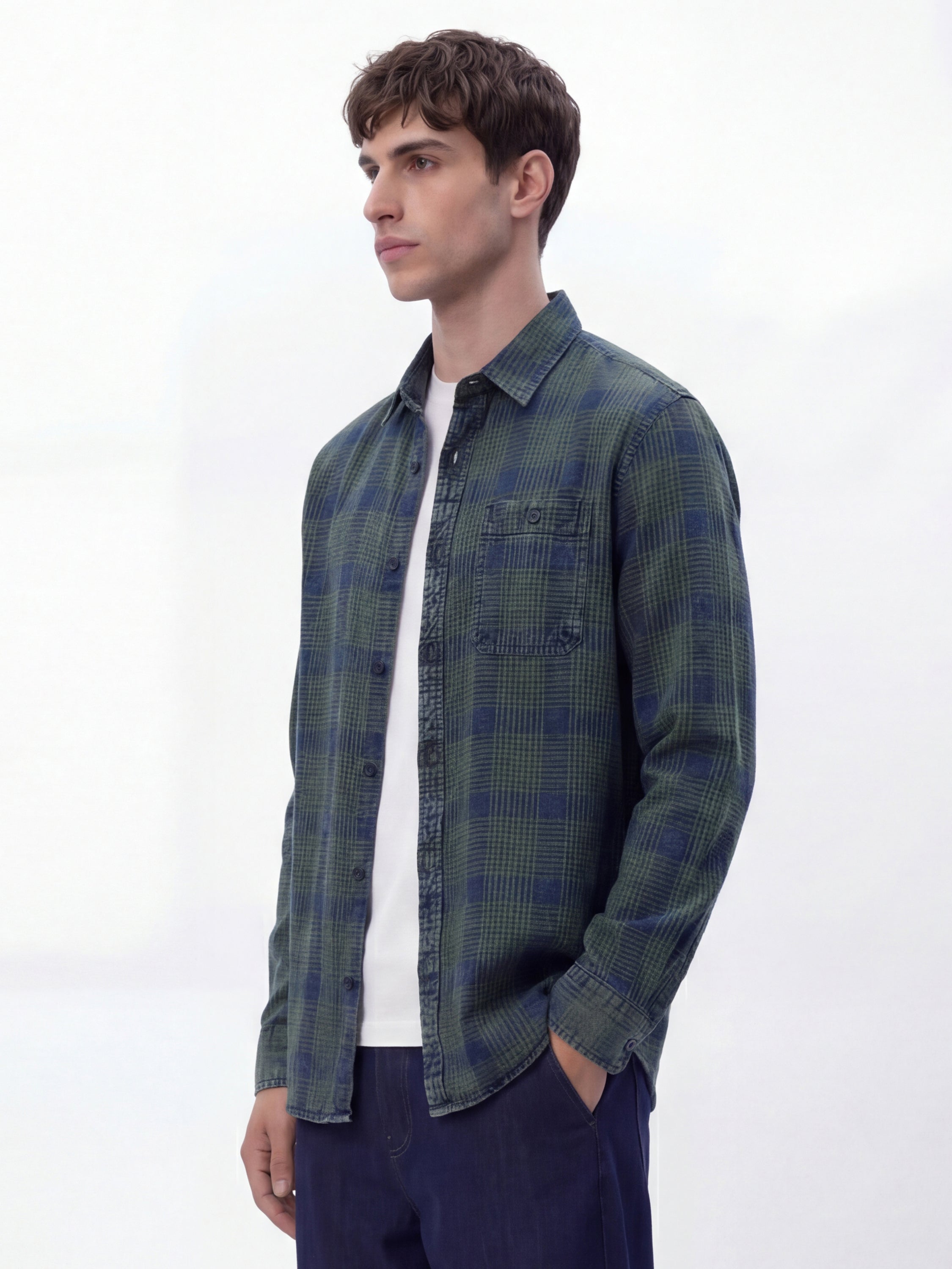 Highlander Men Navy Blue Checked Relaxed Fit Casual Shirt - Navy Blue - Image 4