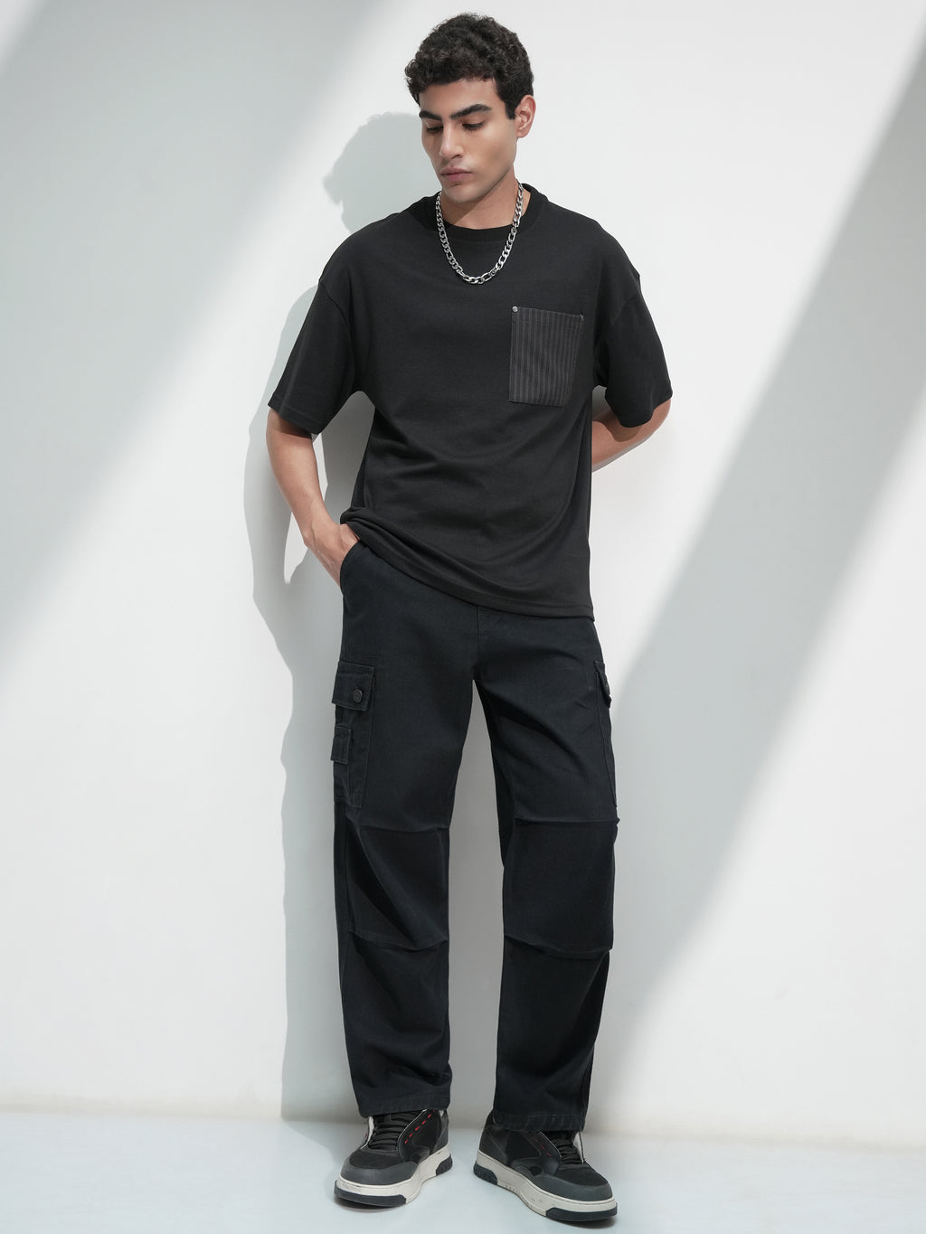 Highlander Men Black Solid Round Neck Oversized Fit T-Shirt - Black - Image 2