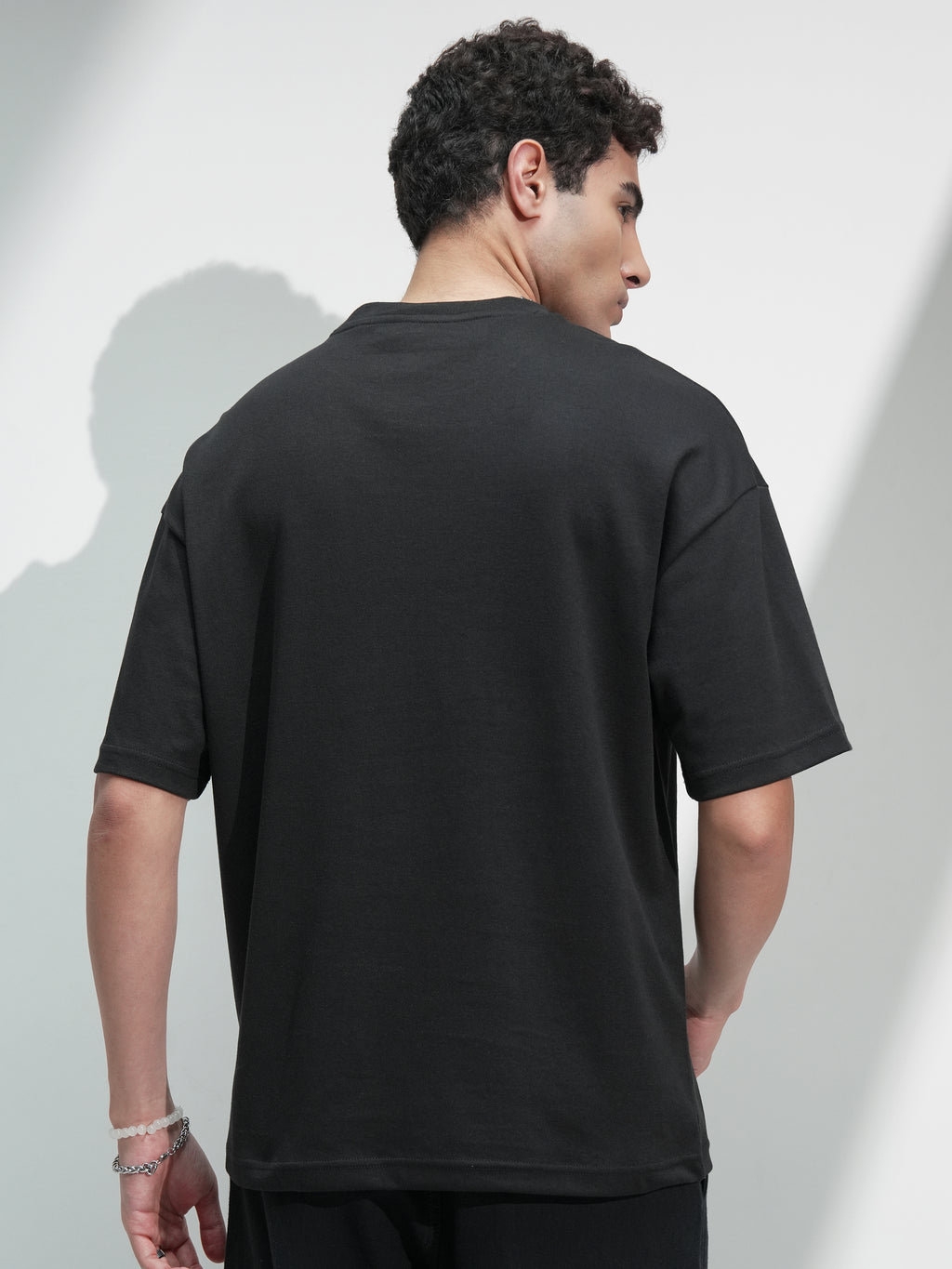 Highlander Men Black Solid Round Neck Oversized Fit T-Shirt - Black - Image 3