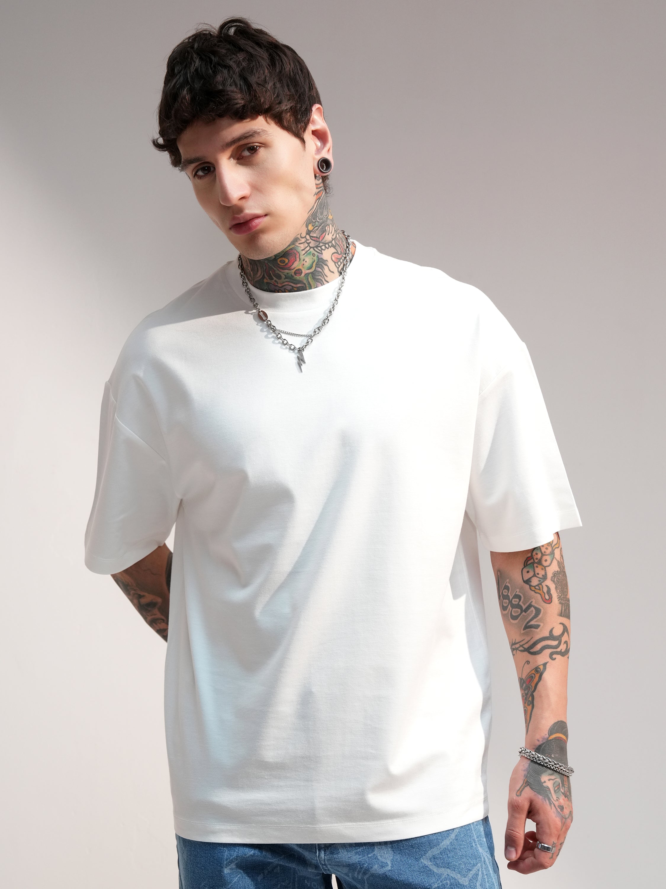 Highlander Men White Solid Round Neck Oversized Fit T-Shirt - White - Image 6