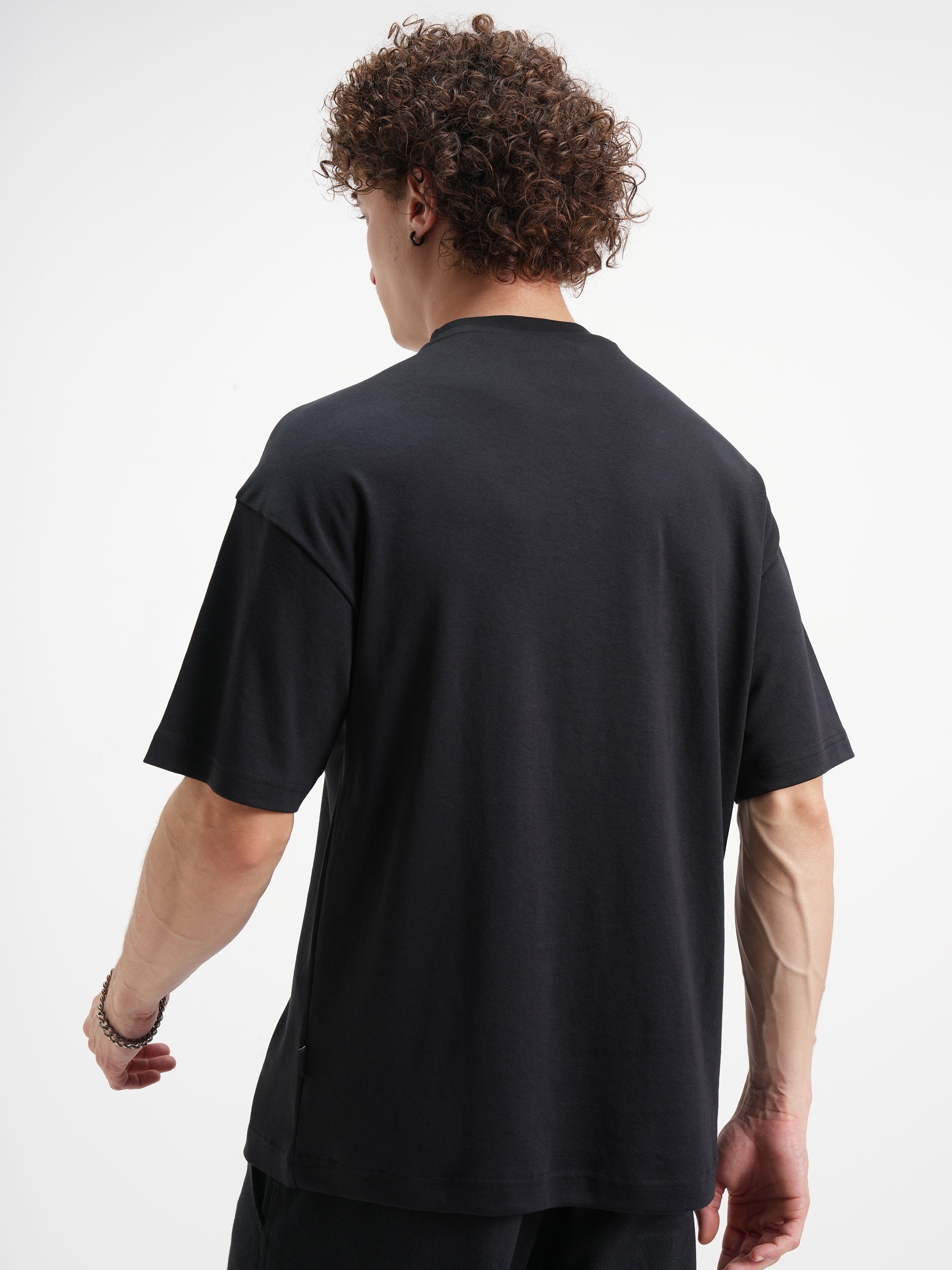 Highlander Men Black Printed Round Neck Oversized Fit T-Shirt - Black - Image 3