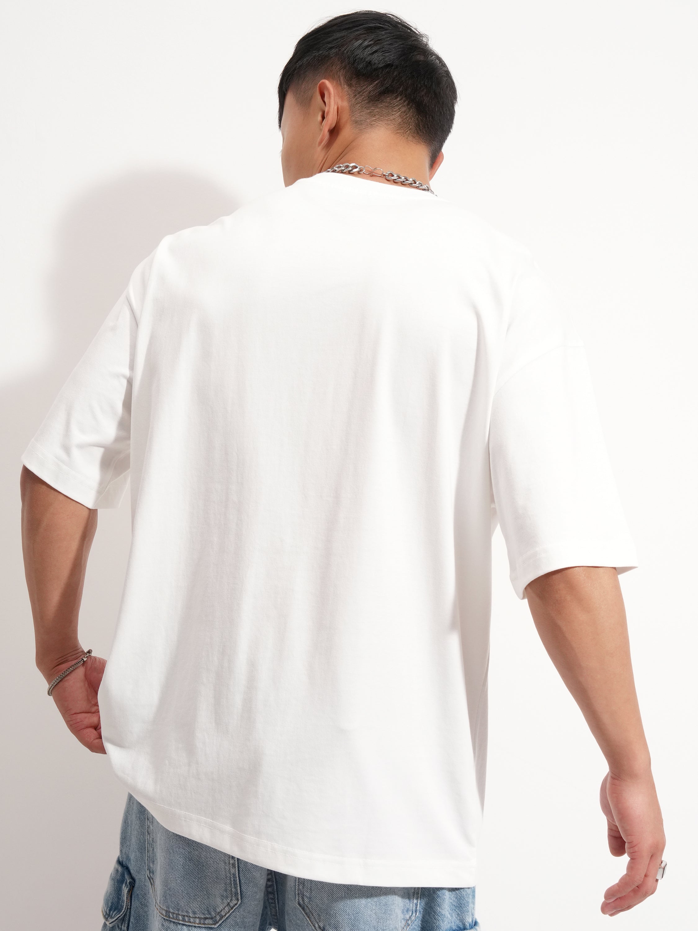 Highlander Men White Applique Round Neck Oversized Fit T-Shirt - White - Image 3