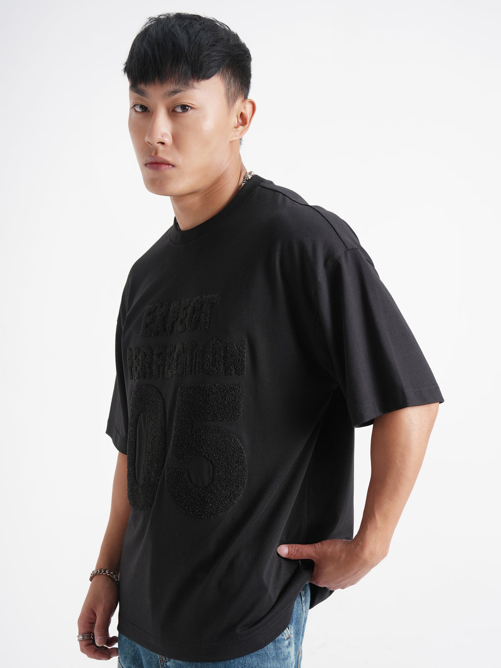 Highlander Men Black Applique Round Neck Oversized Fit T-Shirt - Black - Image 4