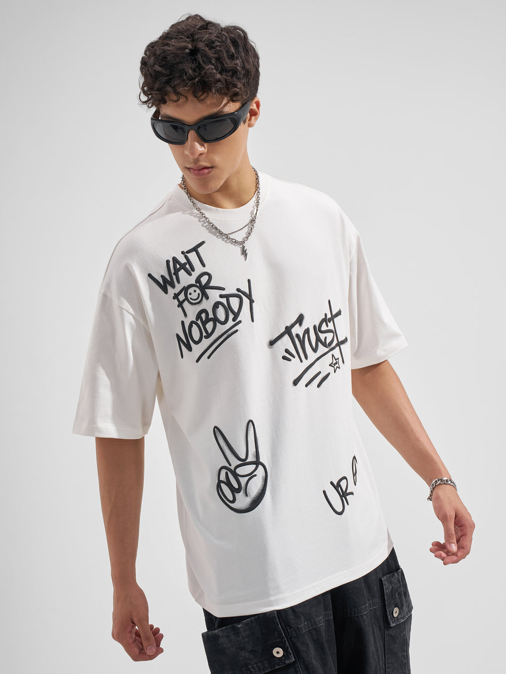 Highlander Men Off White Printed Round Neck Oversized Fit T-Shirt