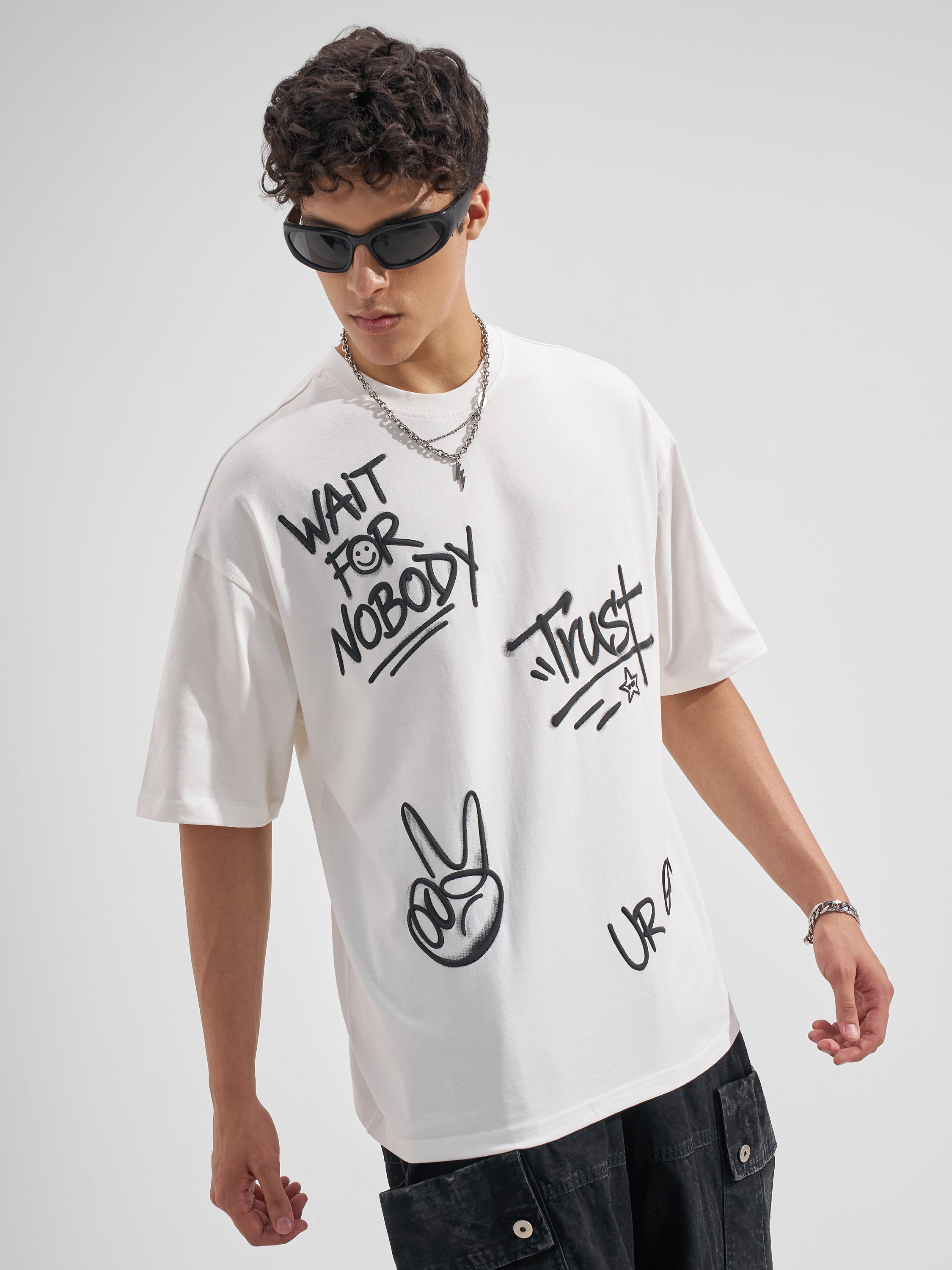 Highlander Men Off White Printed Round Neck Oversized Fit T-Shirt