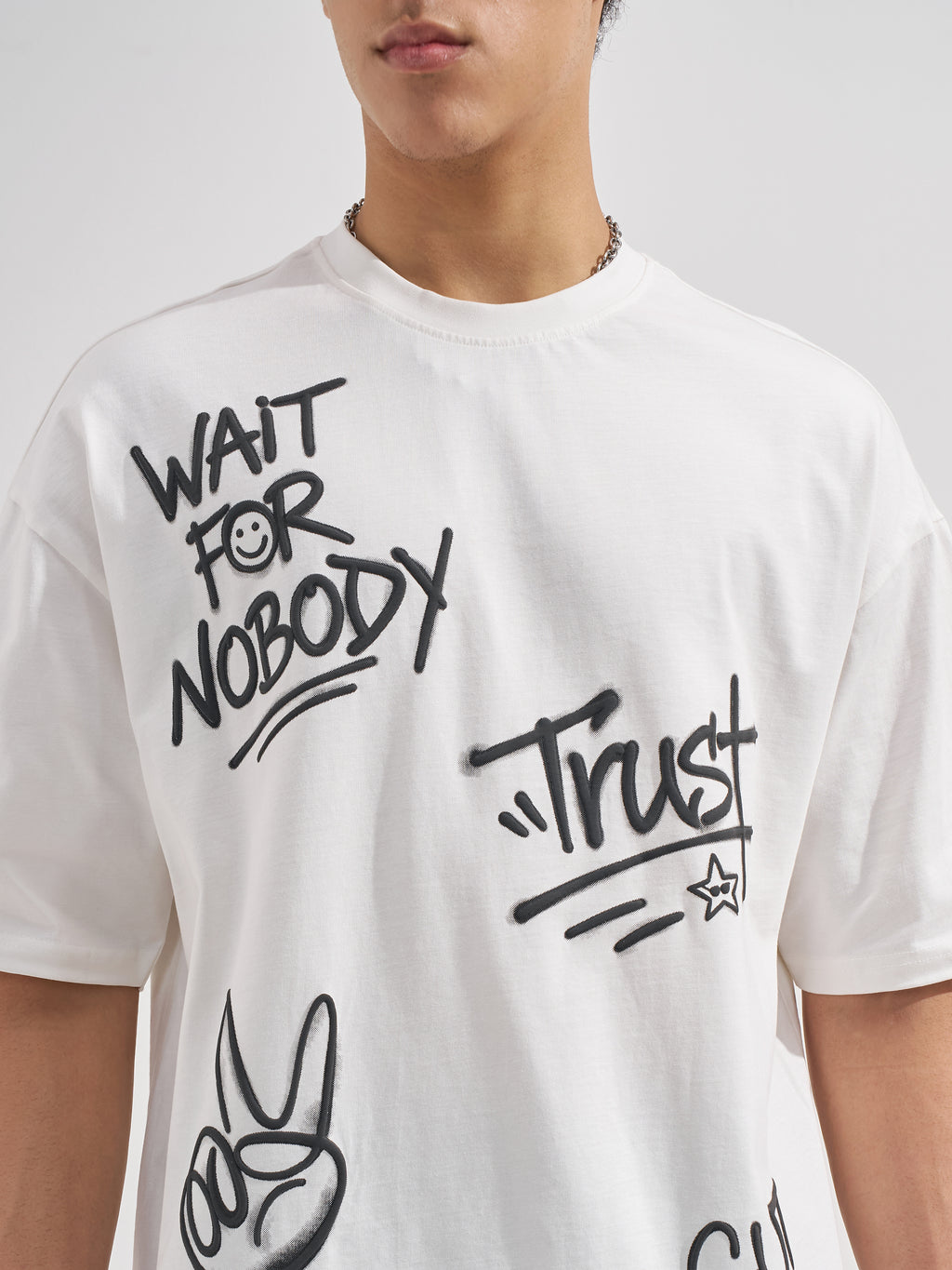Highlander Men Off White Printed Round Neck Oversized Fit T-Shirt