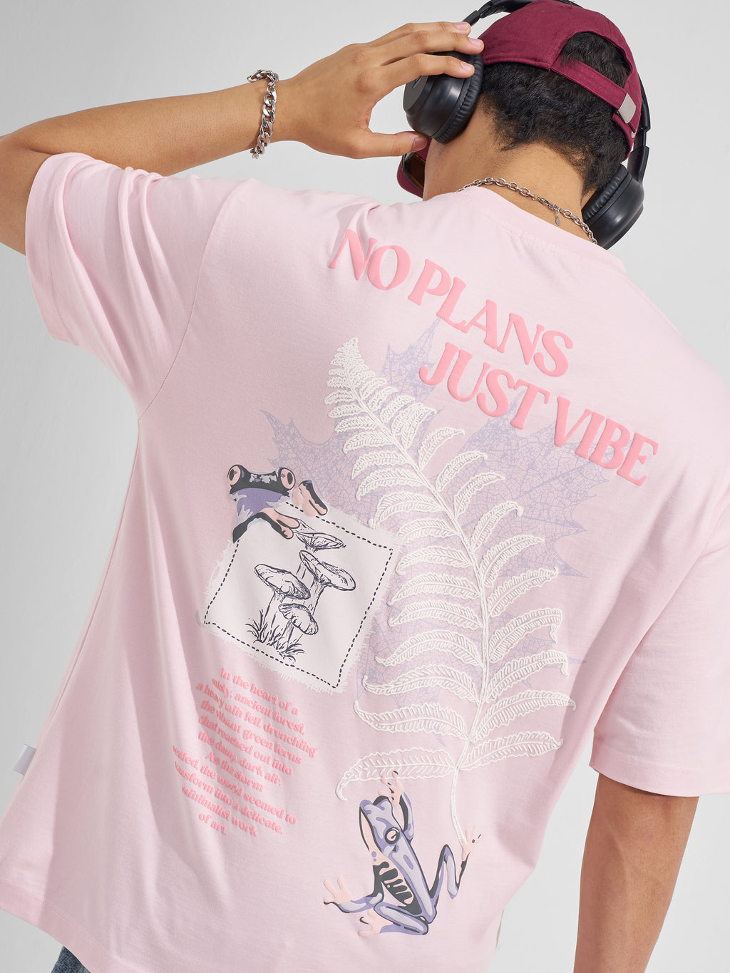Highlander Men Pink Printed Round Neck Oversized Fit T-Shirt