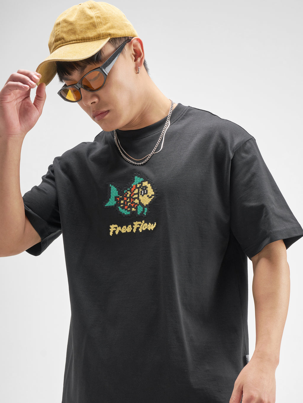 Highlander Men Black Embroidered Round Neck T-Shirt - Black - Image 1