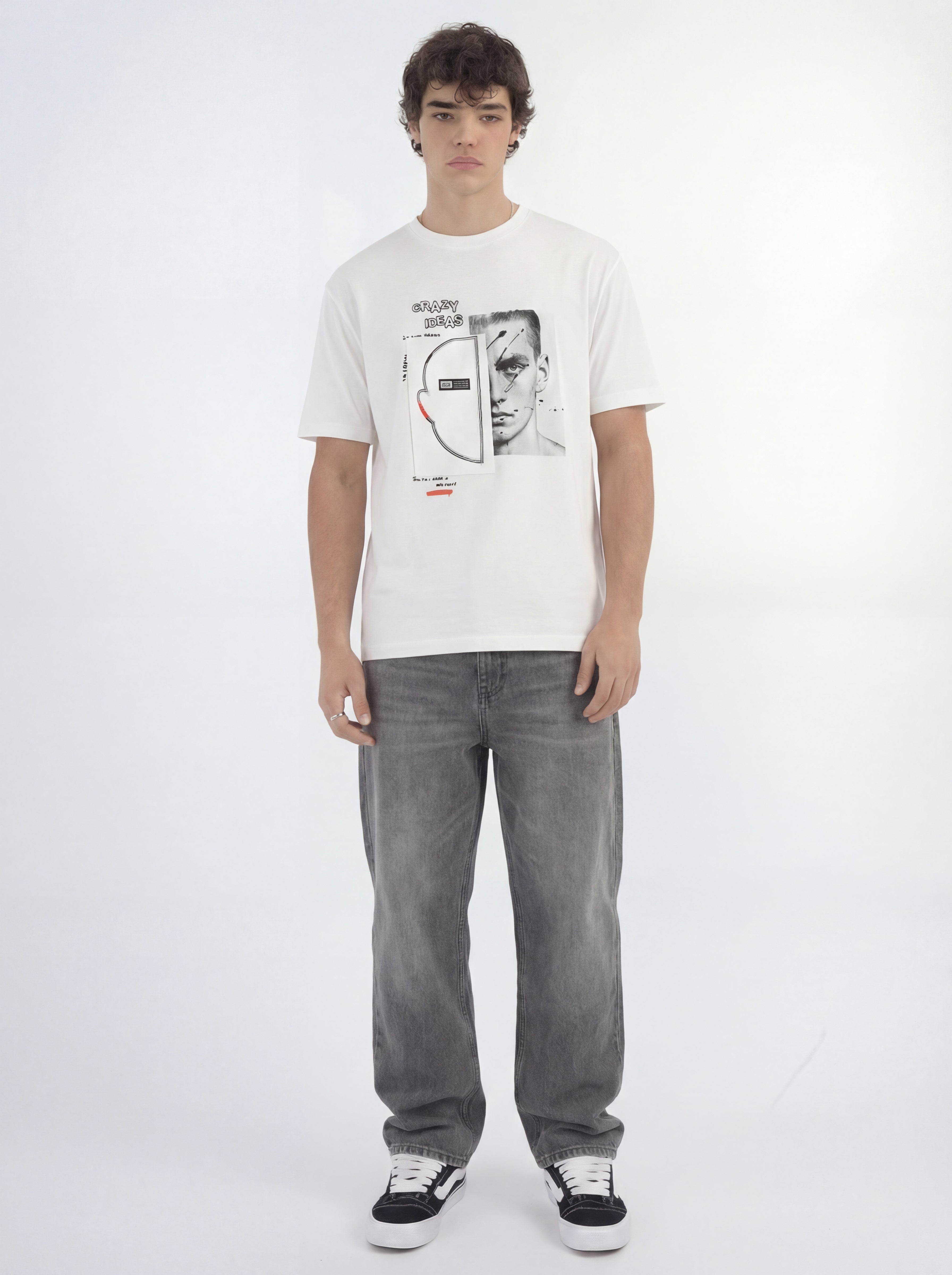 Highlander Men White Applique Round Neck T-Shirt - White - Image 4