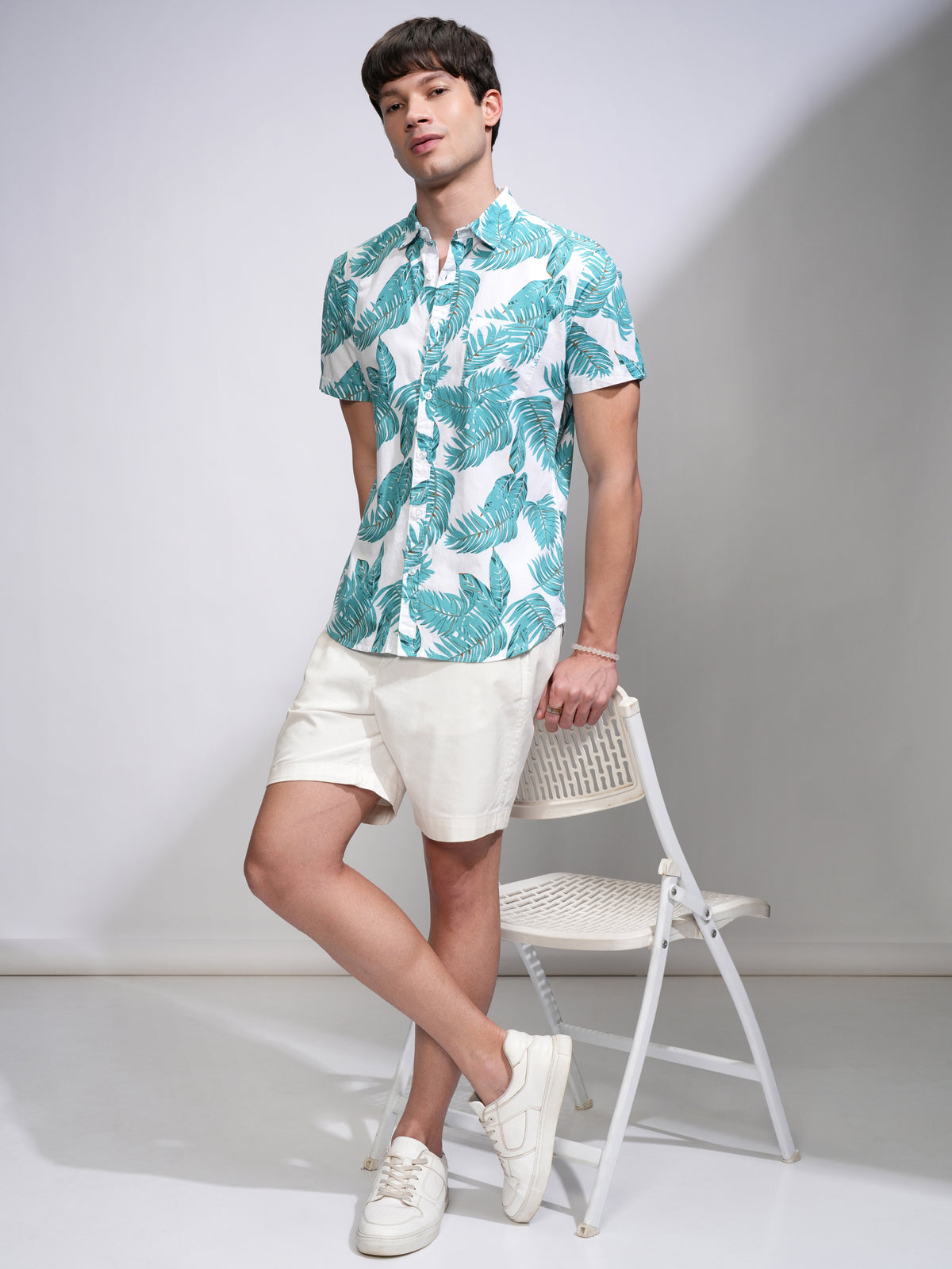 Mens Green & White Slim Fit Printed Casual Shirt - Green - Image 2