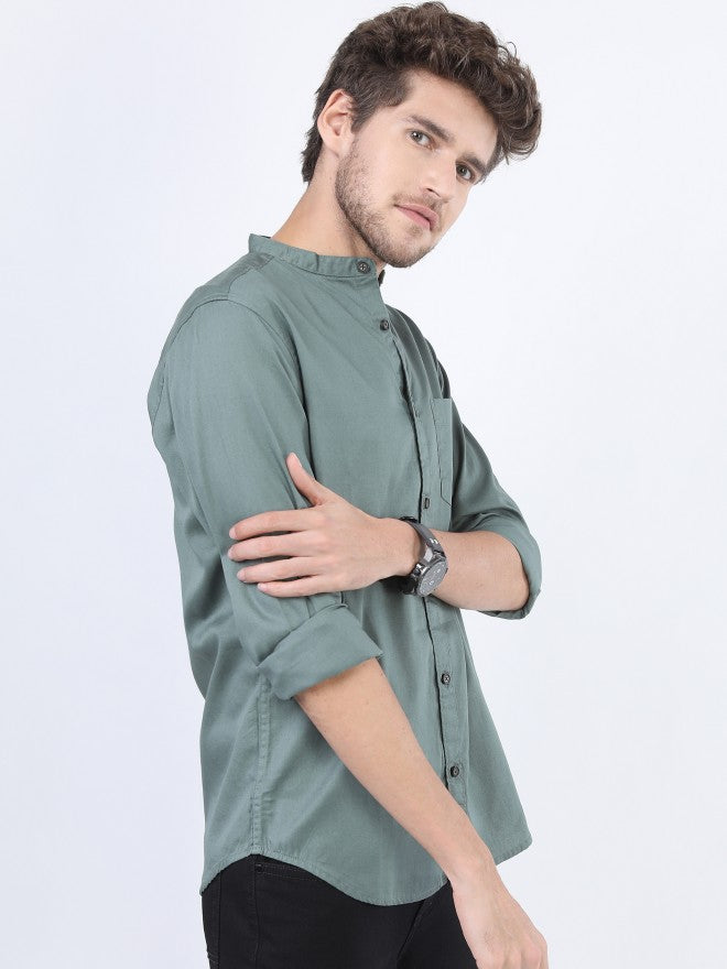 Highlander Men Green Solid Slim Fit Casual Shirt - Green - Image 6