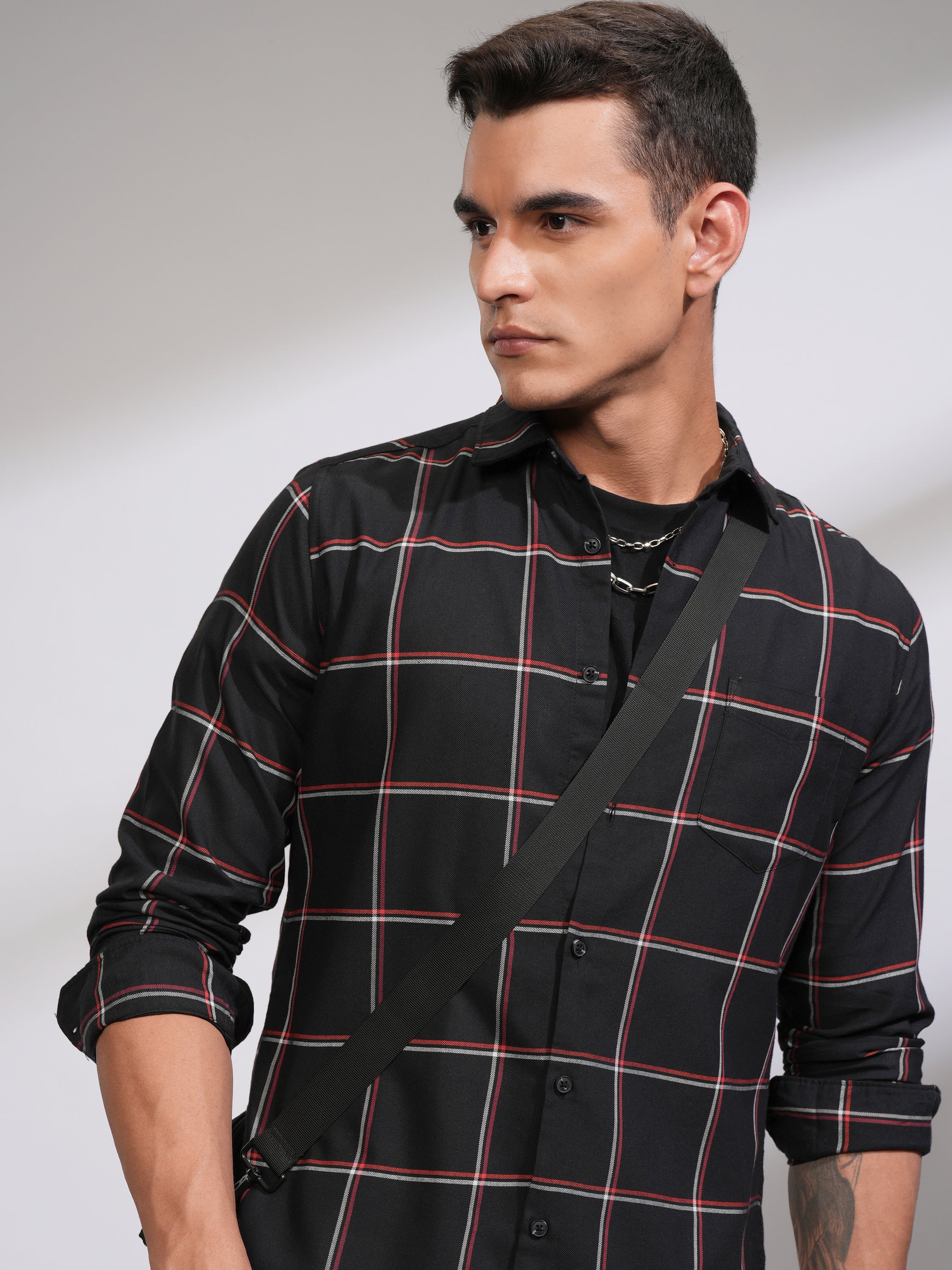 Highlander Men Black Slim Fit Casual Shirt - Black - Image 1