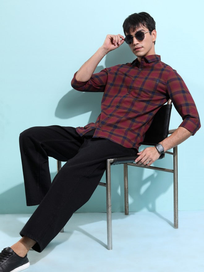 Highlander Men Burgundy Checked Slim Fit Casual Shirt - Burgundy - Image 2