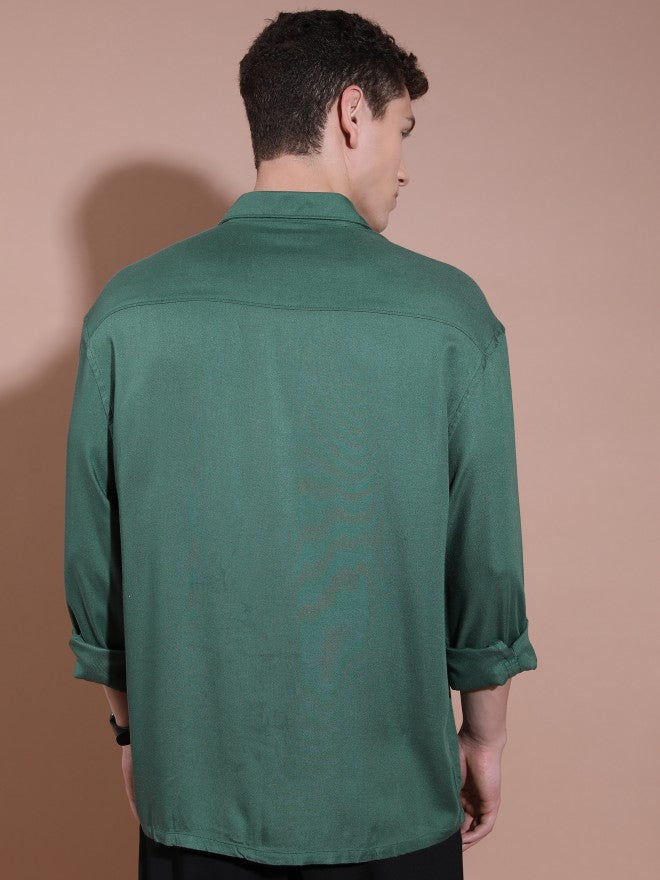 Highlander Men Dark Green Solid Oversized Fit Casual Shirt - Green - Image 3