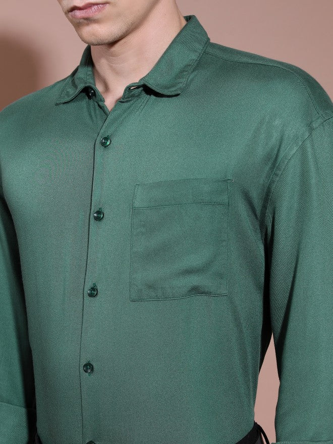 Highlander Men Dark Green Solid Oversized Fit Casual Shirt - Green - Image 5
