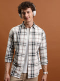 Highlander Men Cream Checked Slim Fit Casual Shirt - Cream - Image 1