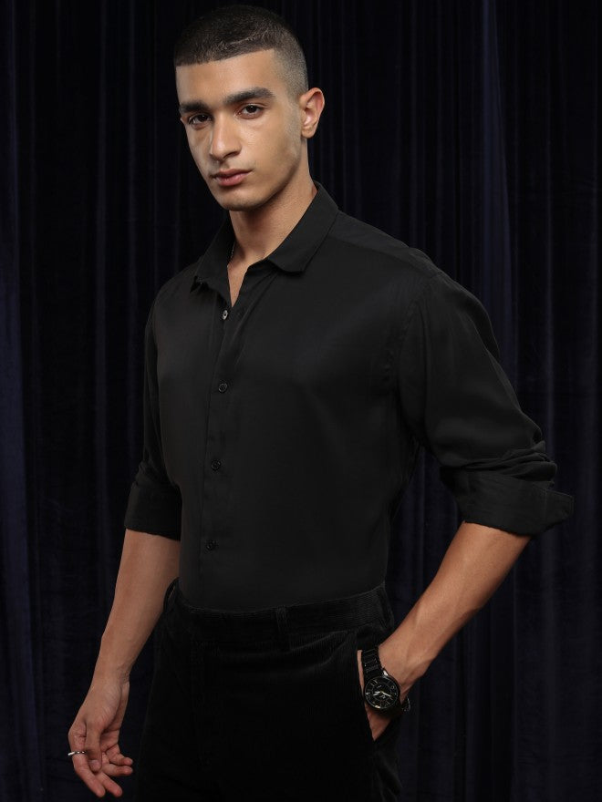 Highlander Men Black Solid Slim Fit Casual Shirt - Black - Image 4
