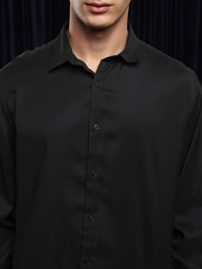 Highlander Men Black Solid Slim Fit Casual Shirt - Black - Image 5