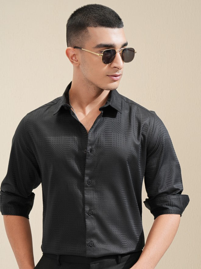 Highlander Men Black Textured Slim Fit Casual Shirt - Black - Image 7