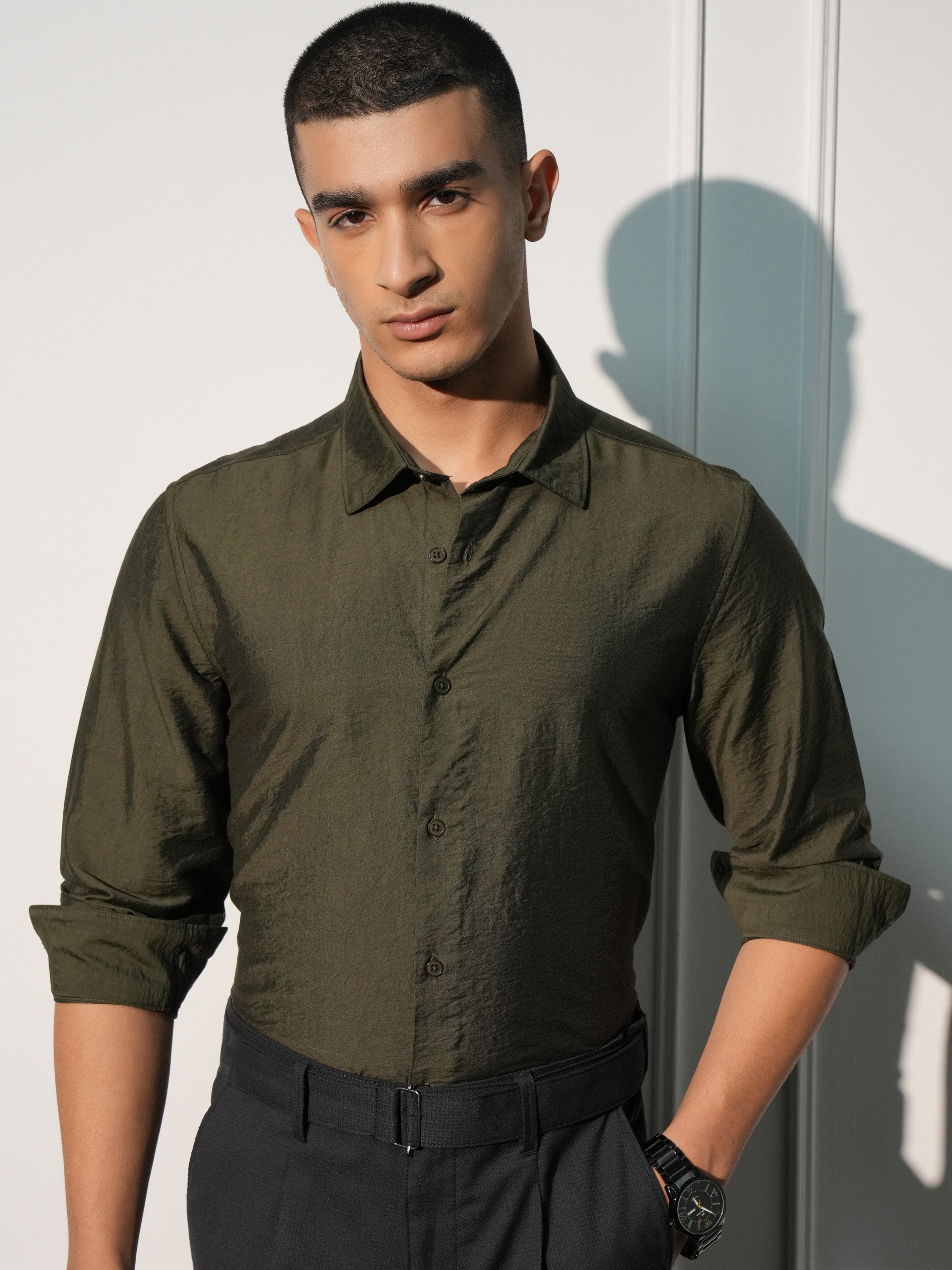 Highlander Men Olive Solid Slim Fit Casual Shirt - Olive - Image 4