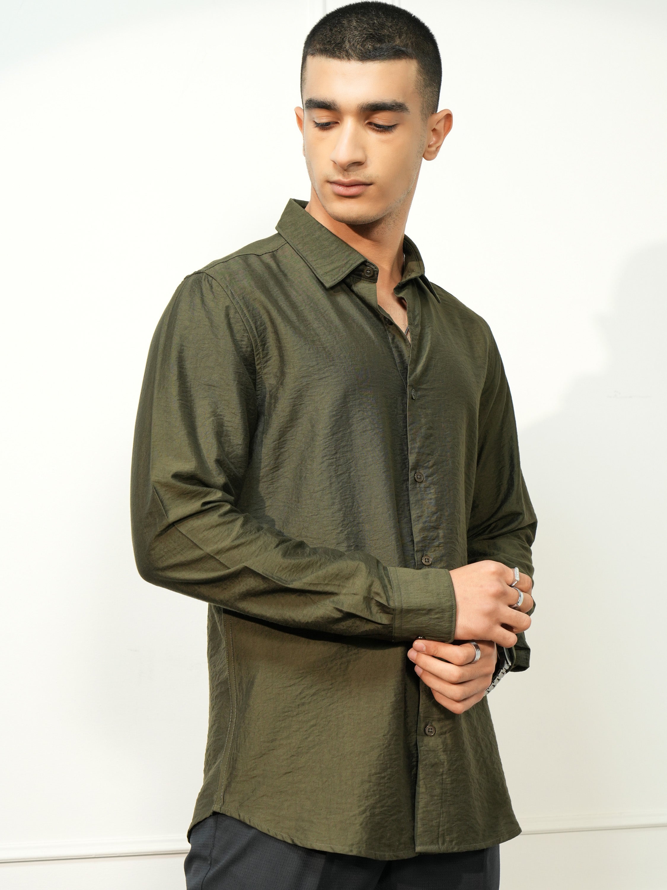 Highlander Men Olive Solid Slim Fit Casual Shirt - Olive - Image 6