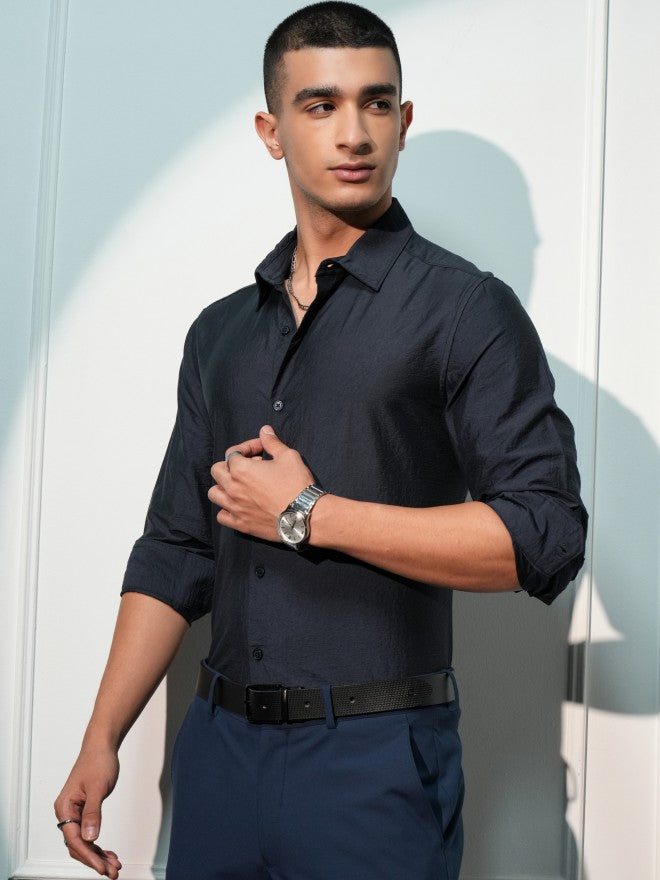 Highlander Men Navy Blue Solid Slim Fit Casual Shirt - Navy Blue - Image 4