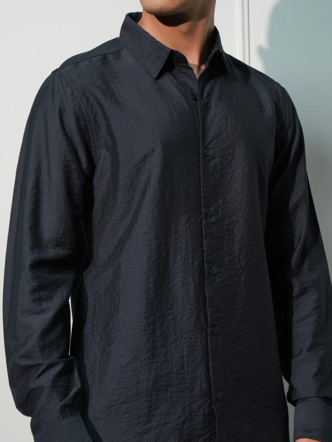 Highlander Men Navy Blue Solid Slim Fit Casual Shirt - Navy Blue - Image 5