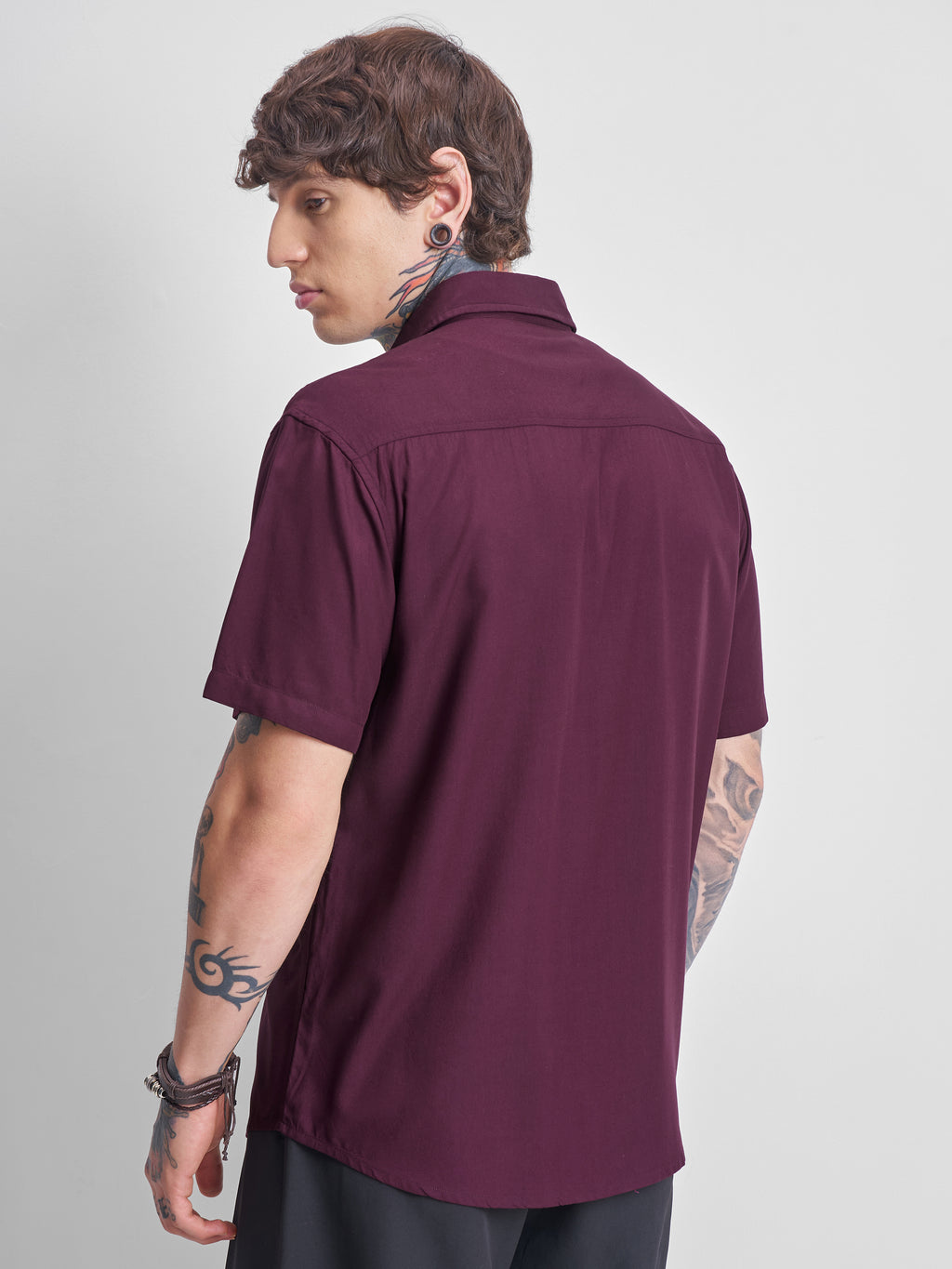 Highlander Men Burgundy Solid Relaxed Fit Casual Shirt - Burgundy - Image 3