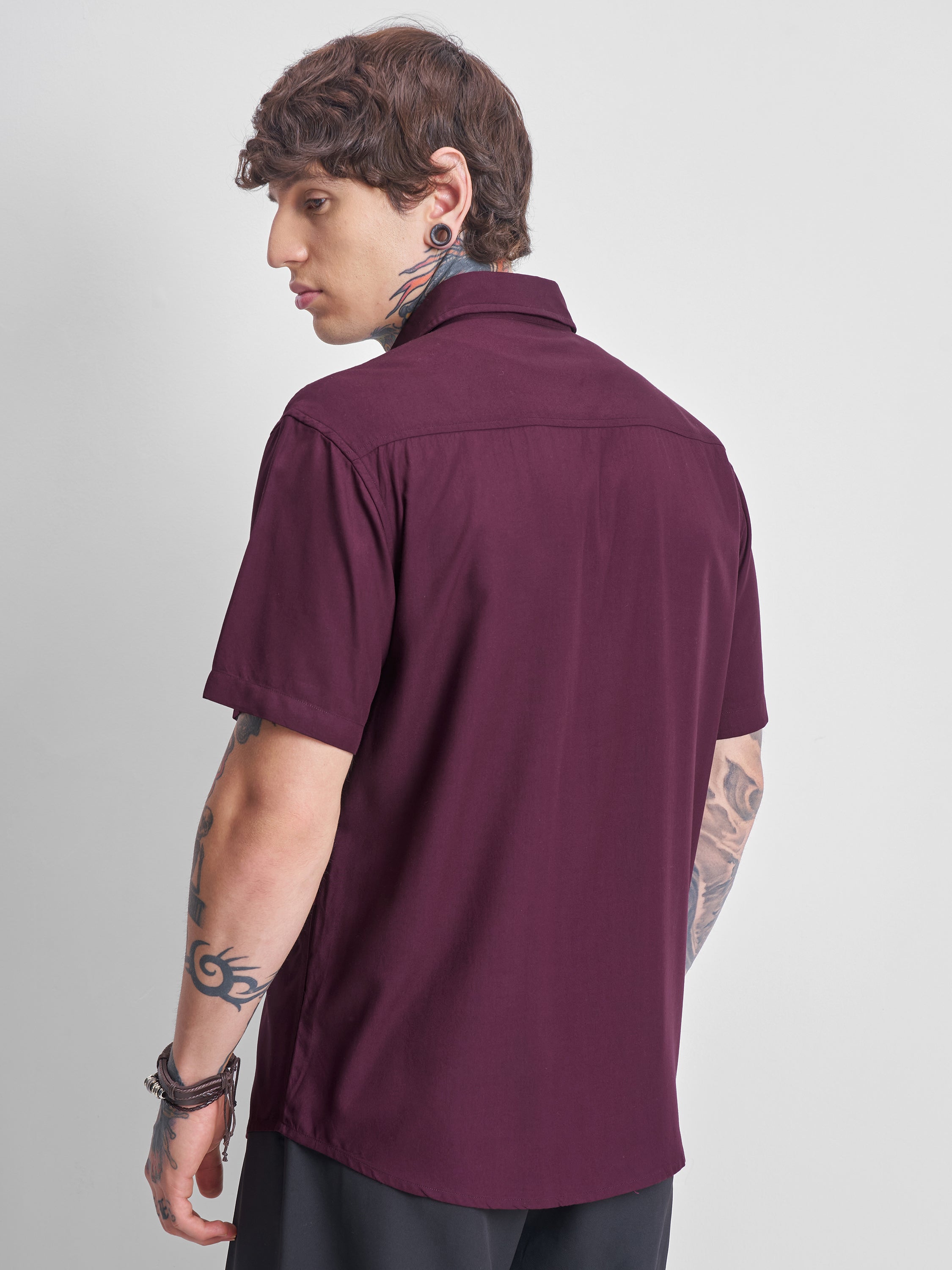 Highlander Men Burgundy Solid Relaxed Fit Casual Shirt - Burgundy - Image 3