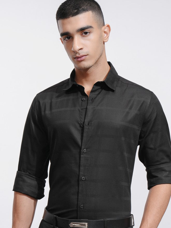Highlander Men Black Textured Slim Fit Casual Shirt - Black - Image 1