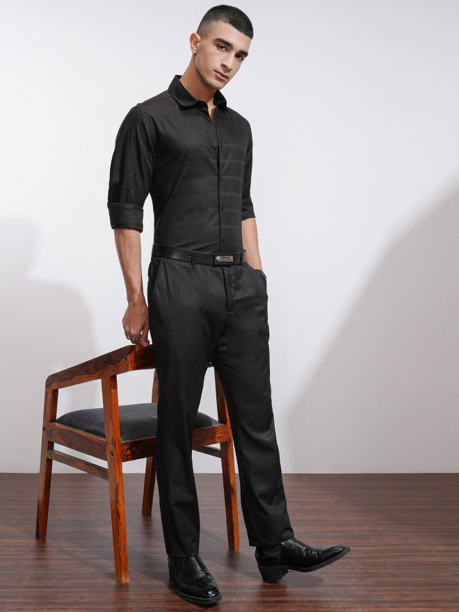 Highlander Men Black Textured Slim Fit Casual Shirt - Black - Image 2